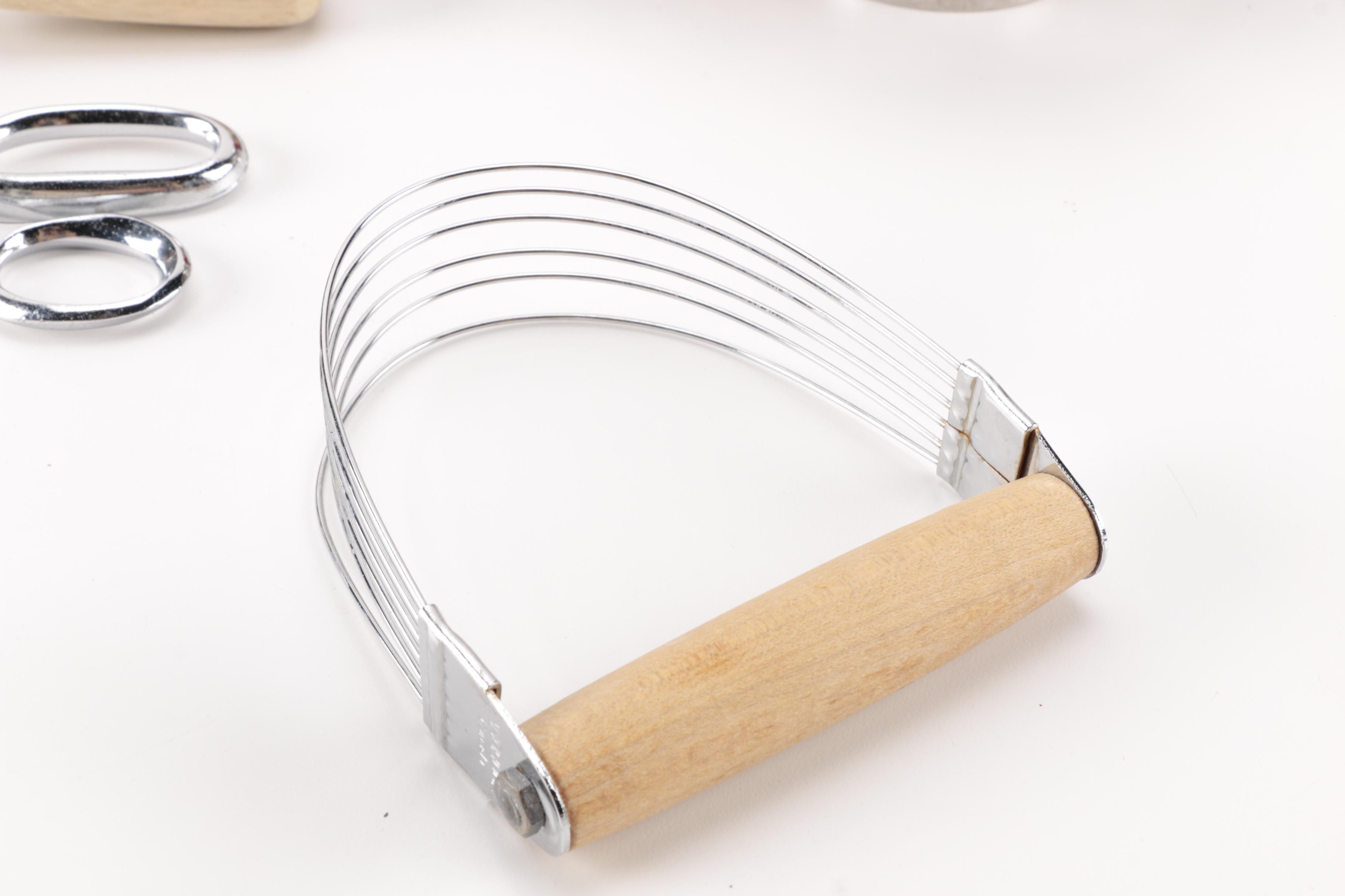 Assortment of Vintage Kitchen Items