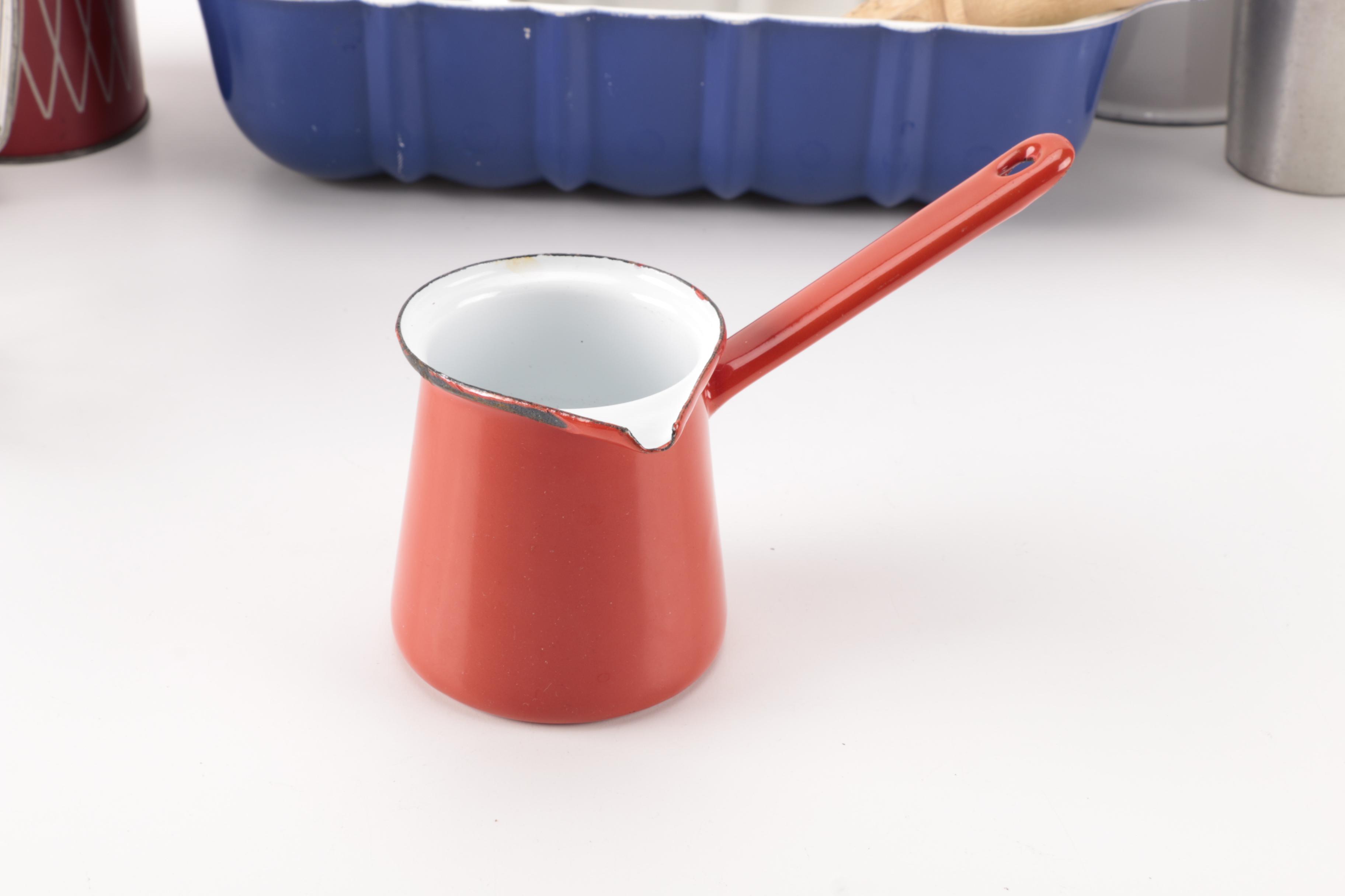 Assortment of Vintage Kitchen Items