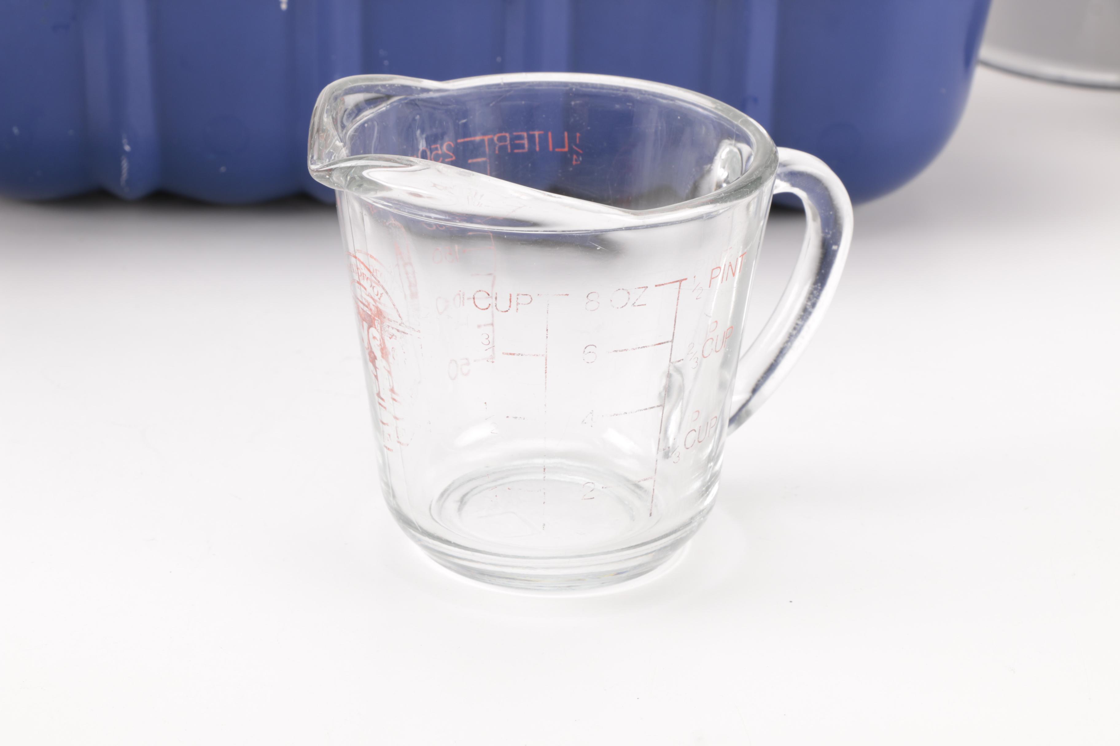 Assortment of Vintage Kitchen Items