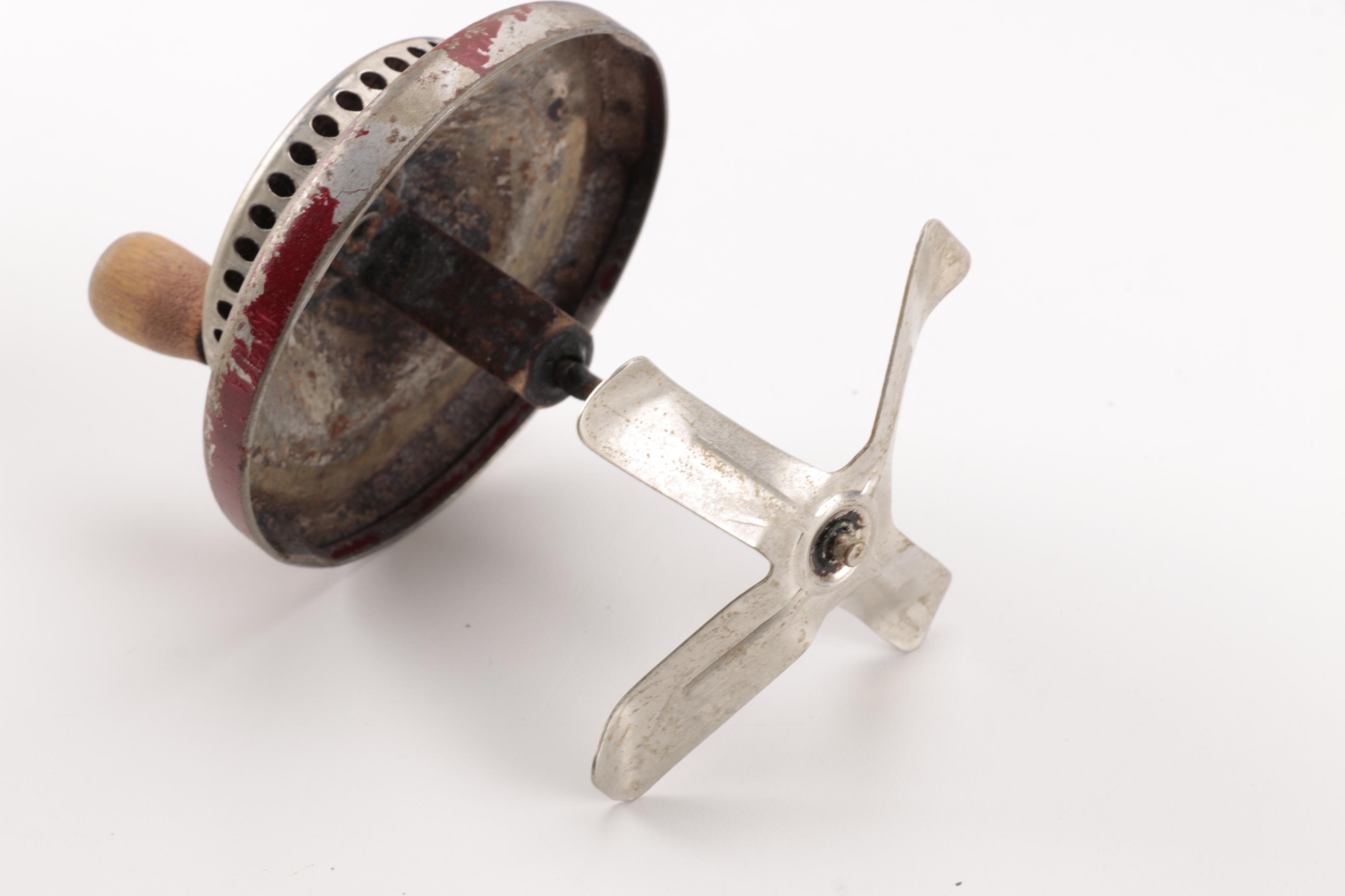 Assortment of Vintage Kitchen Items