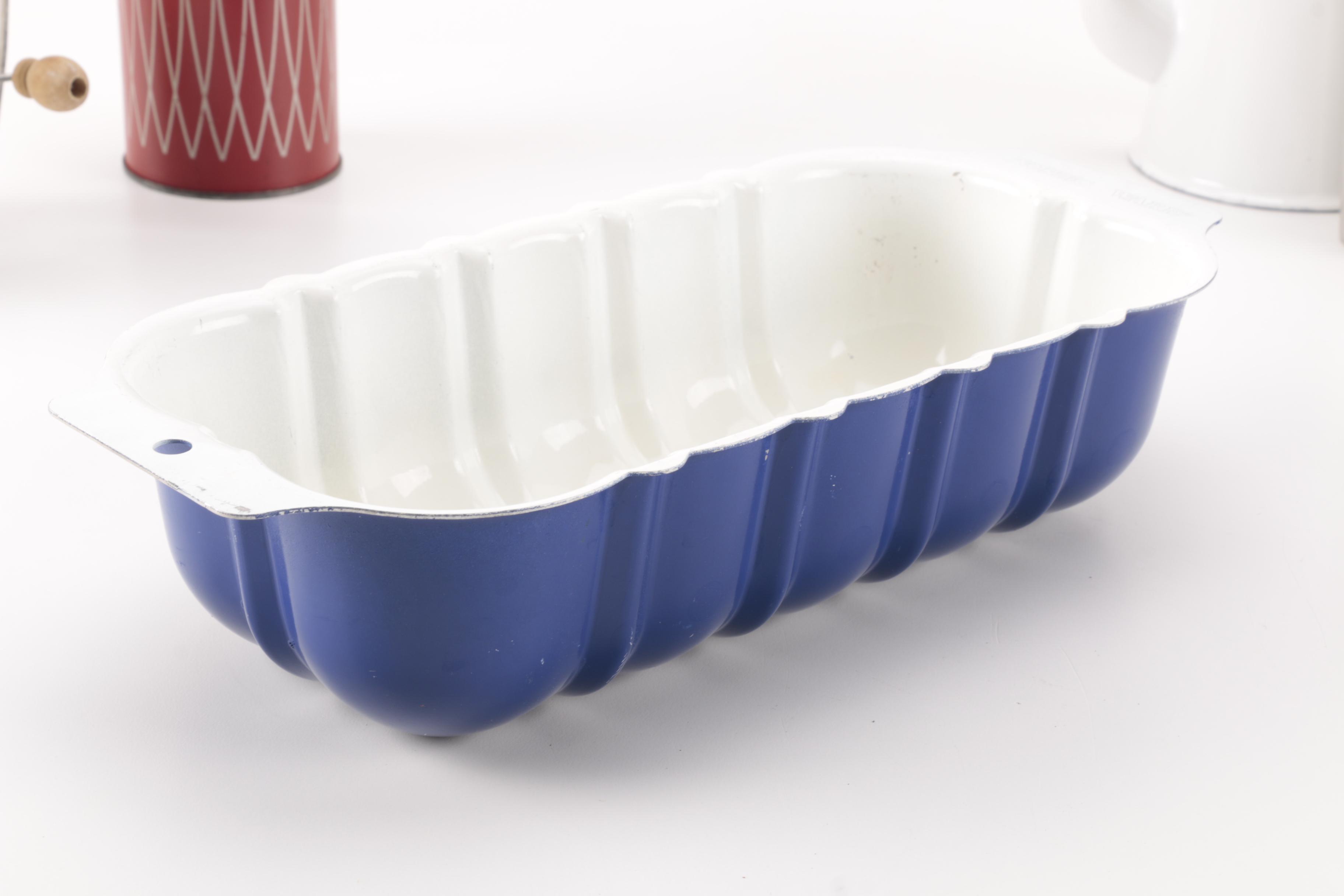 Assortment of Vintage Kitchen Items