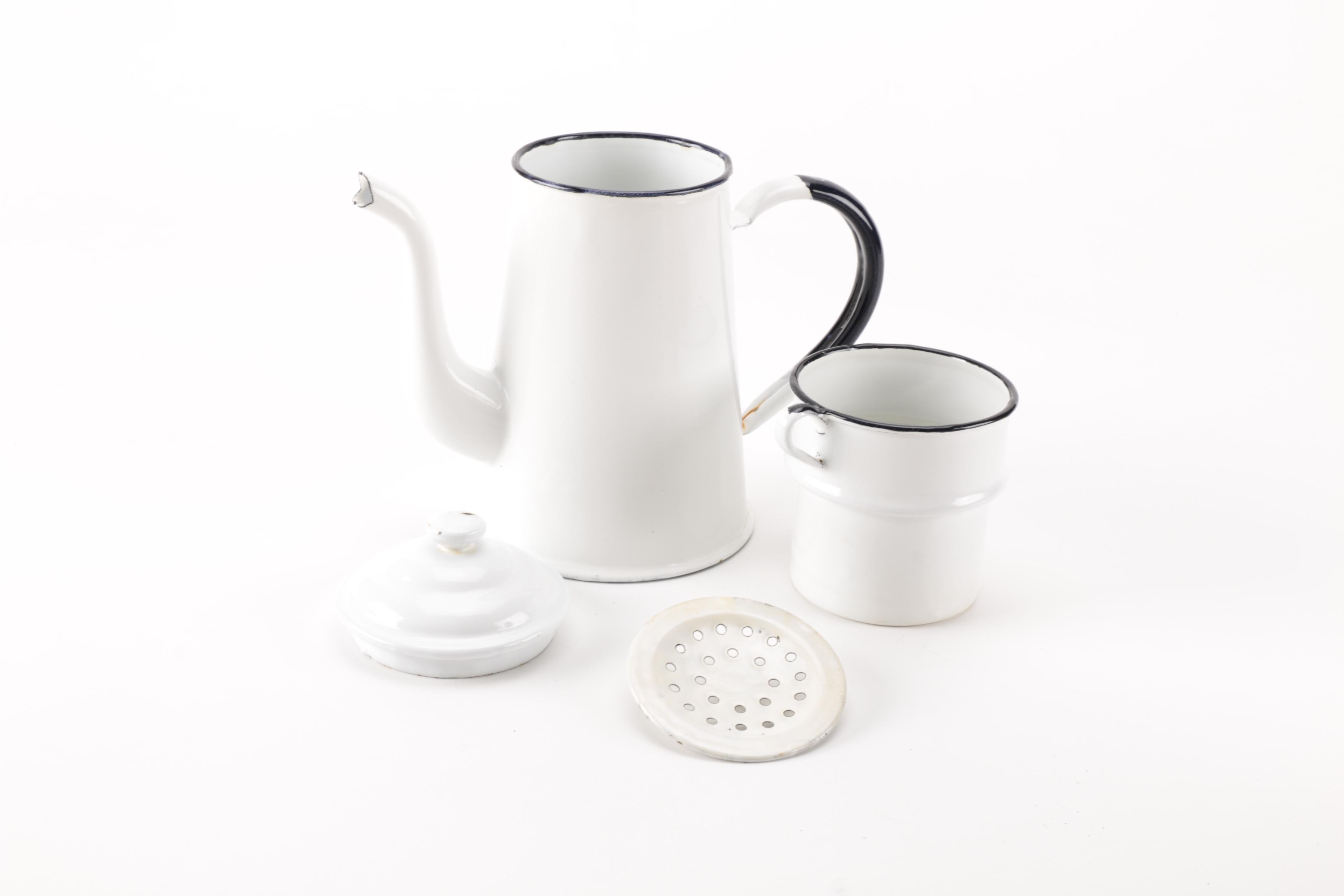 Assortment of Vintage Kitchen Items