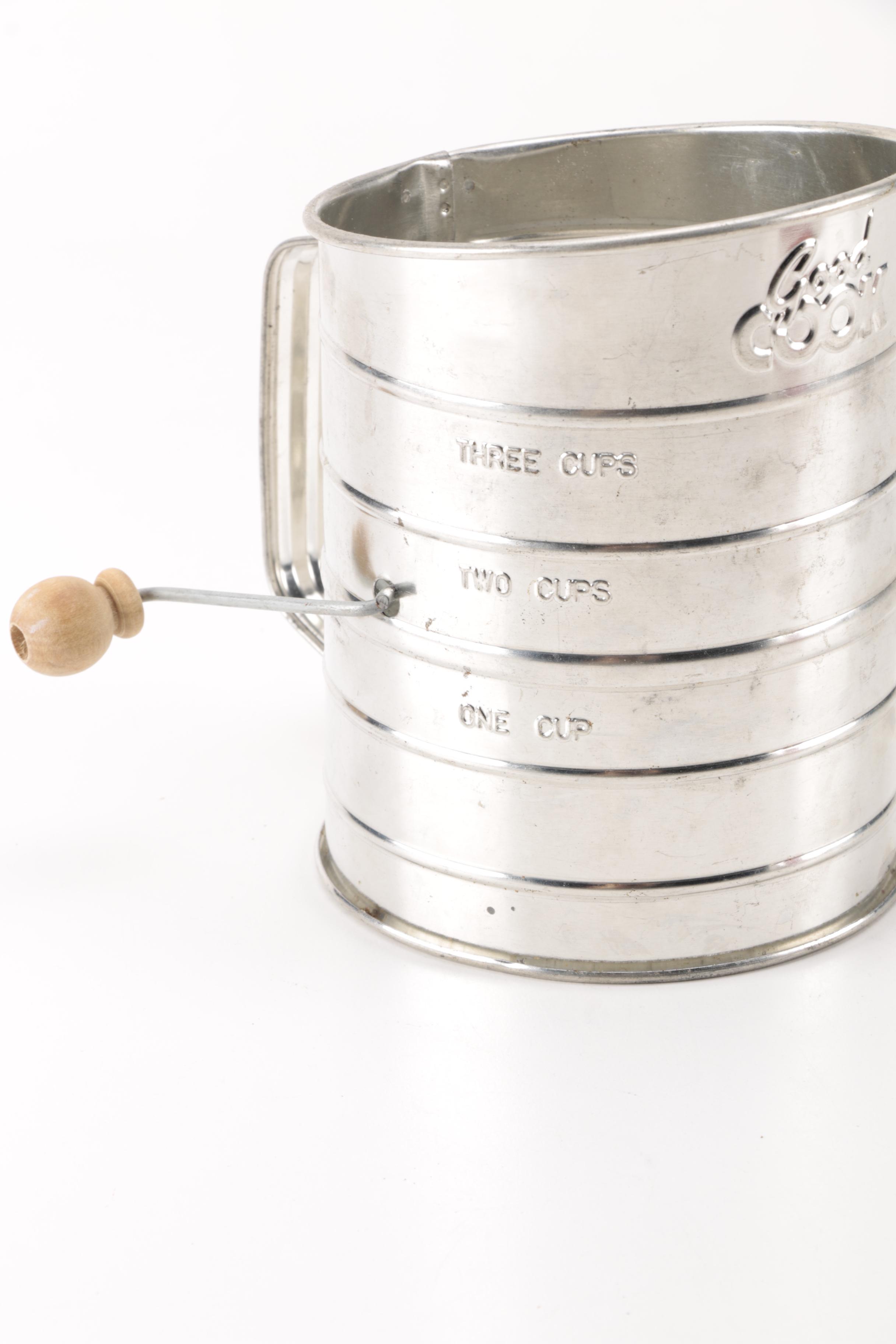 Assortment of Vintage Kitchen Items