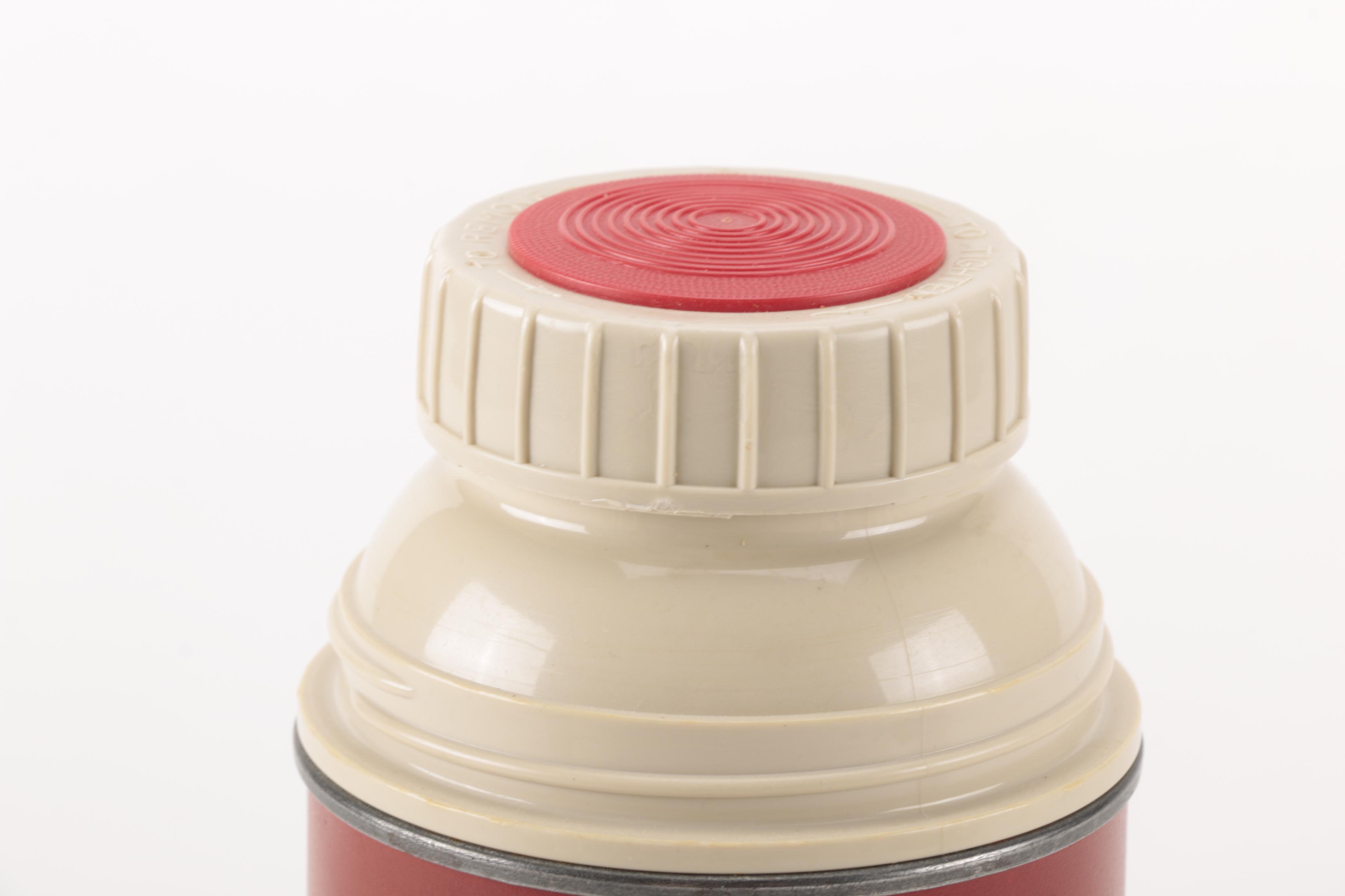 Assortment of Vintage Kitchen Items