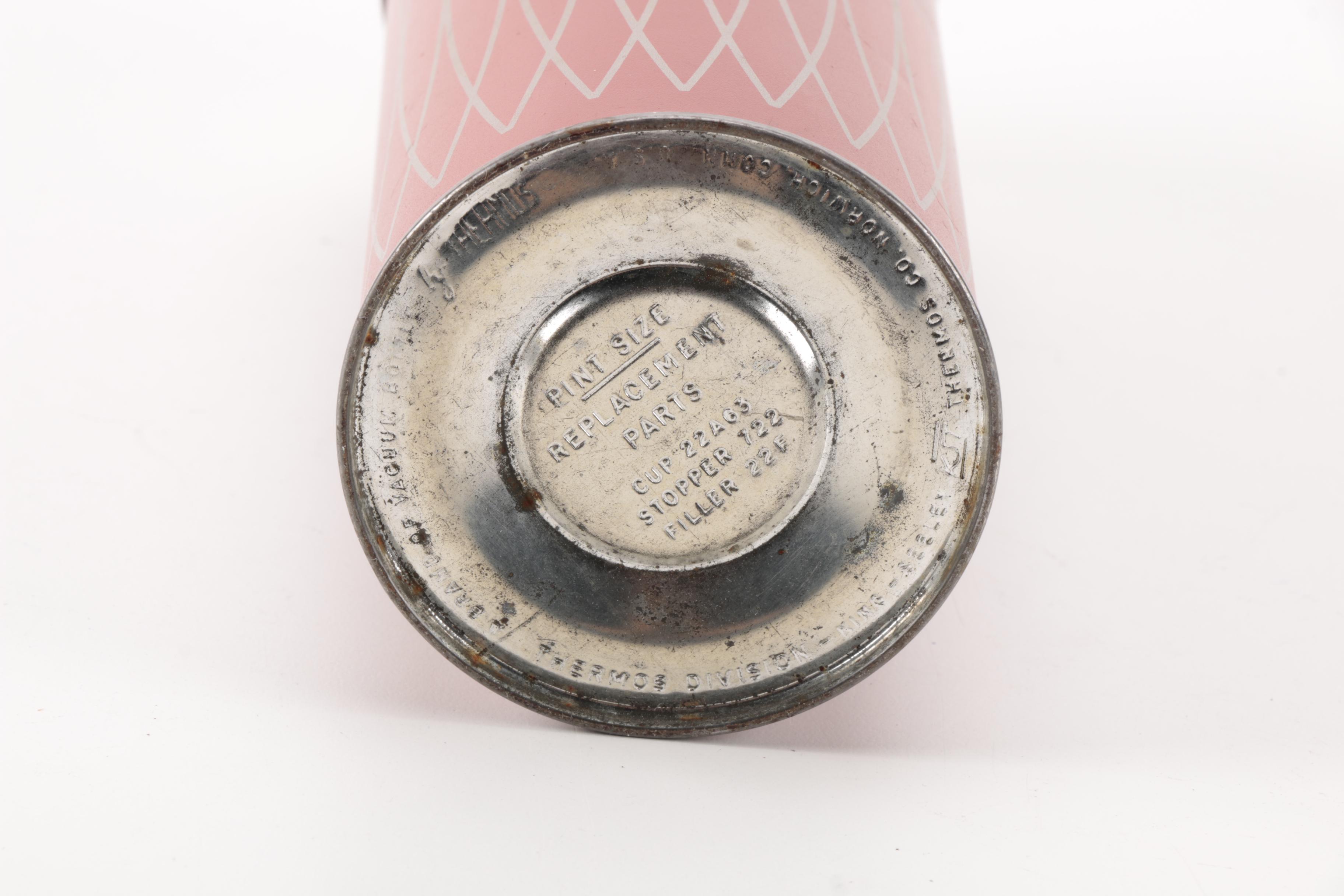 Assortment of Vintage Kitchen Items