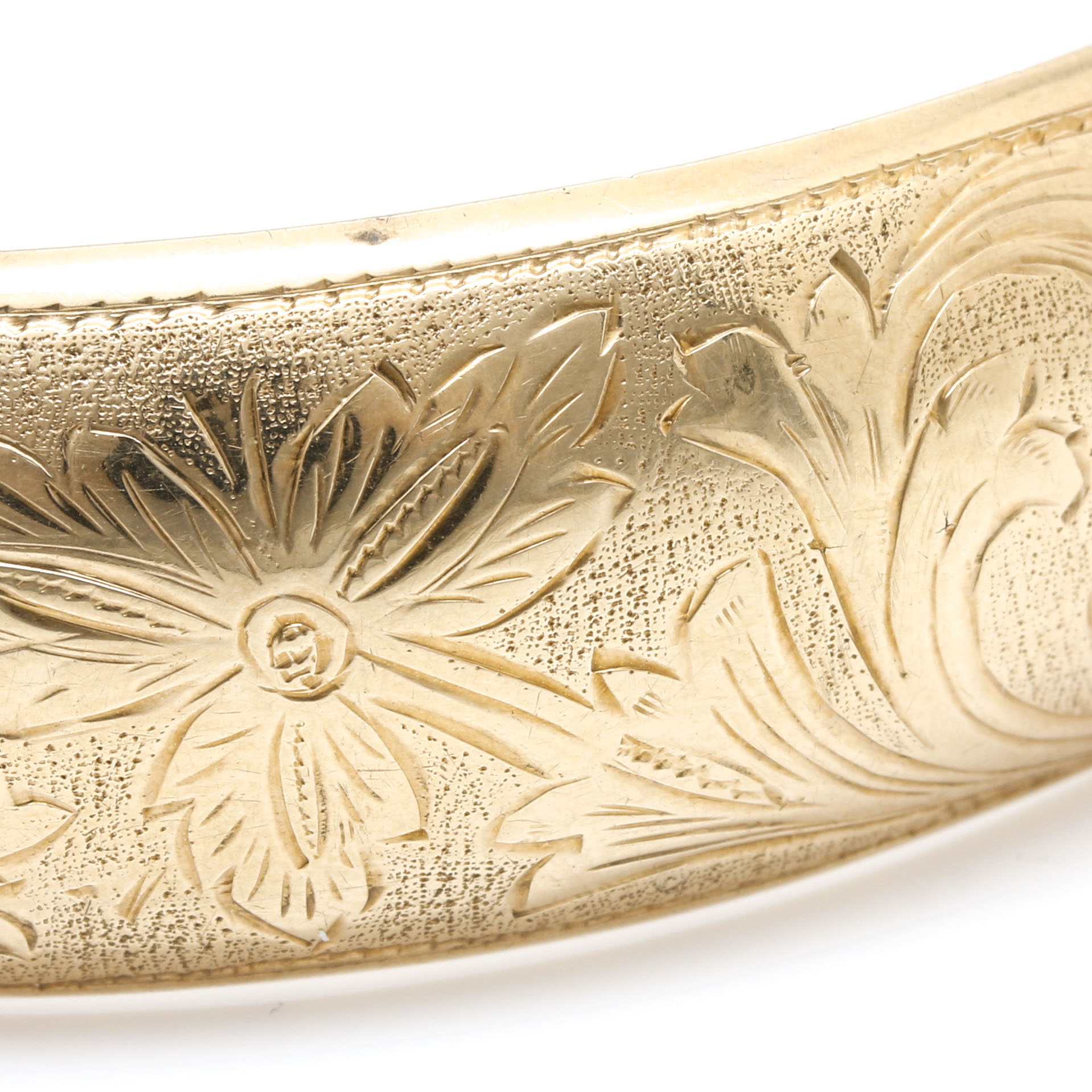 14K Yellow Gold Bangle