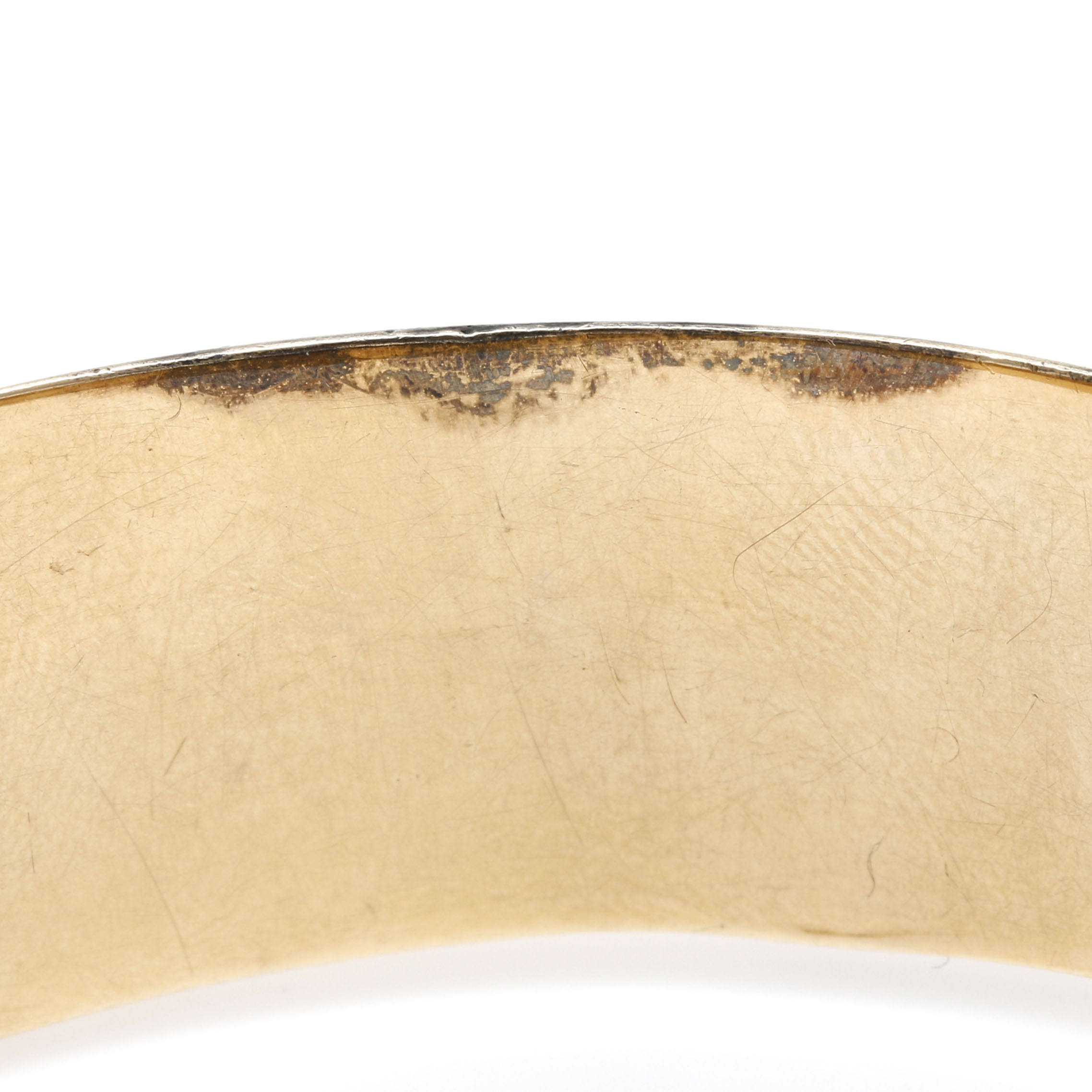 14K Yellow Gold Bangle