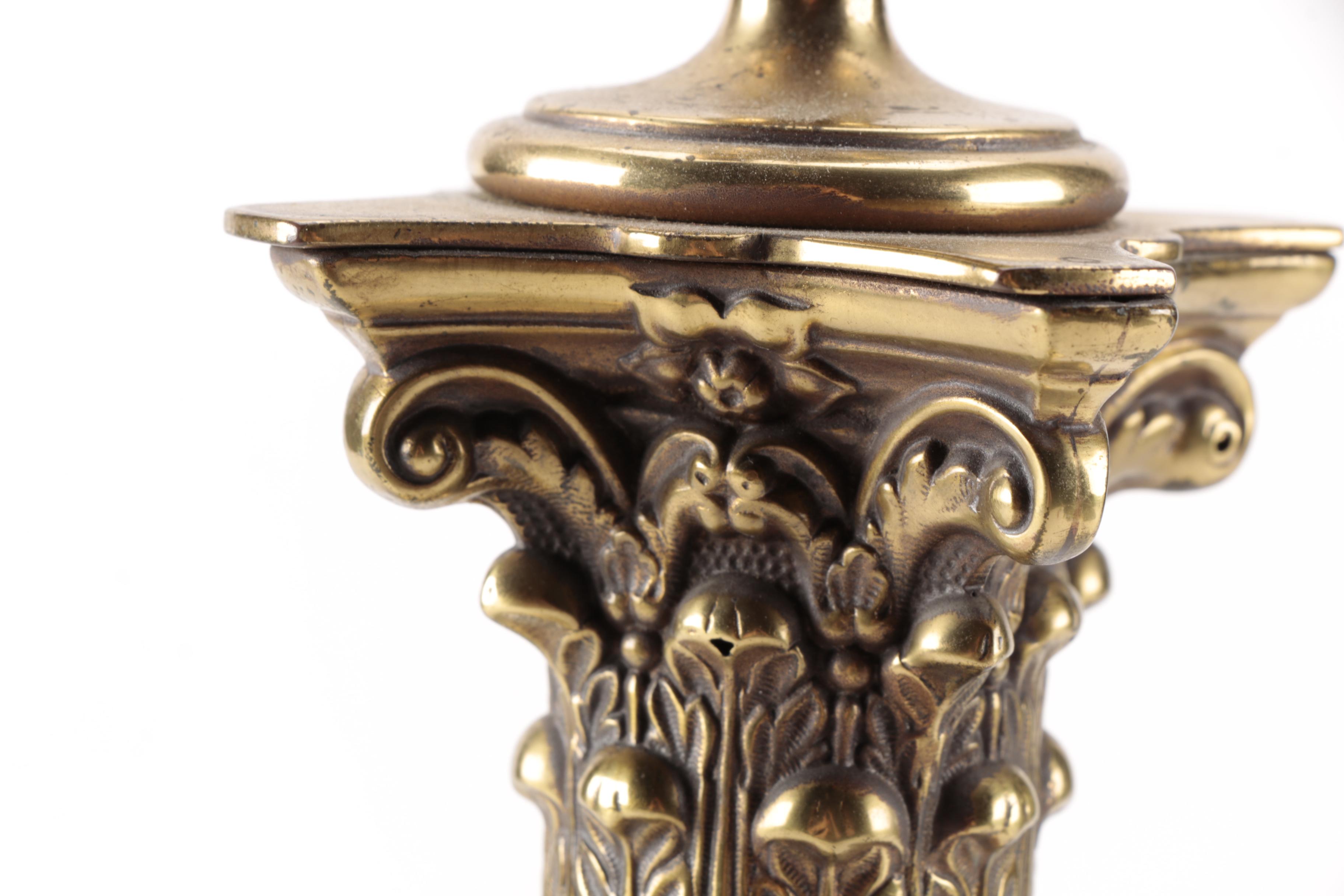 Corinthian Style Table Lamp