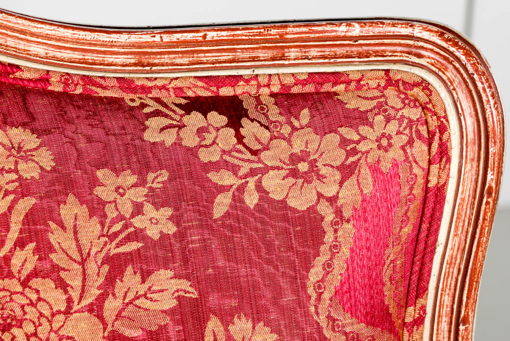 French Provincial Setteé