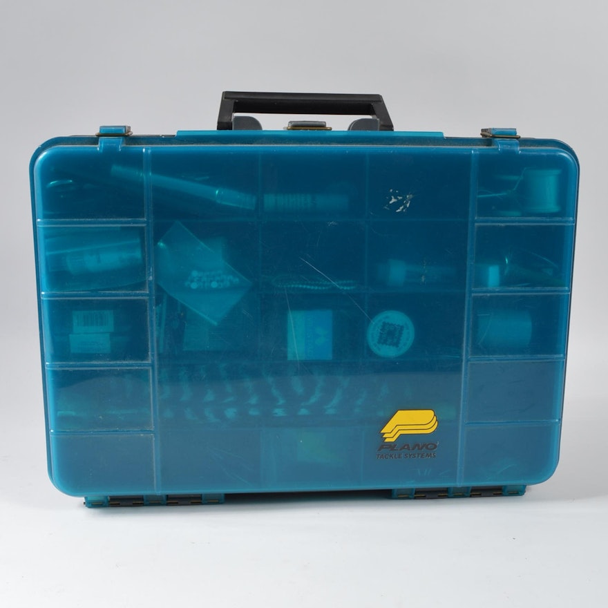 Fly-Tying Tool Box with Materials and Accessories