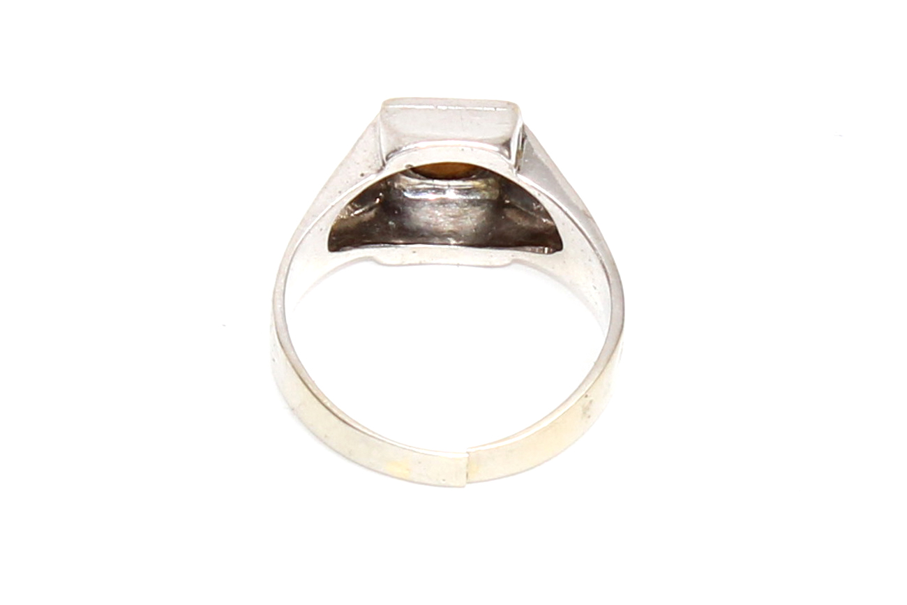 18K Gold Art Deco and Tiger's Eye Solitaire Ring