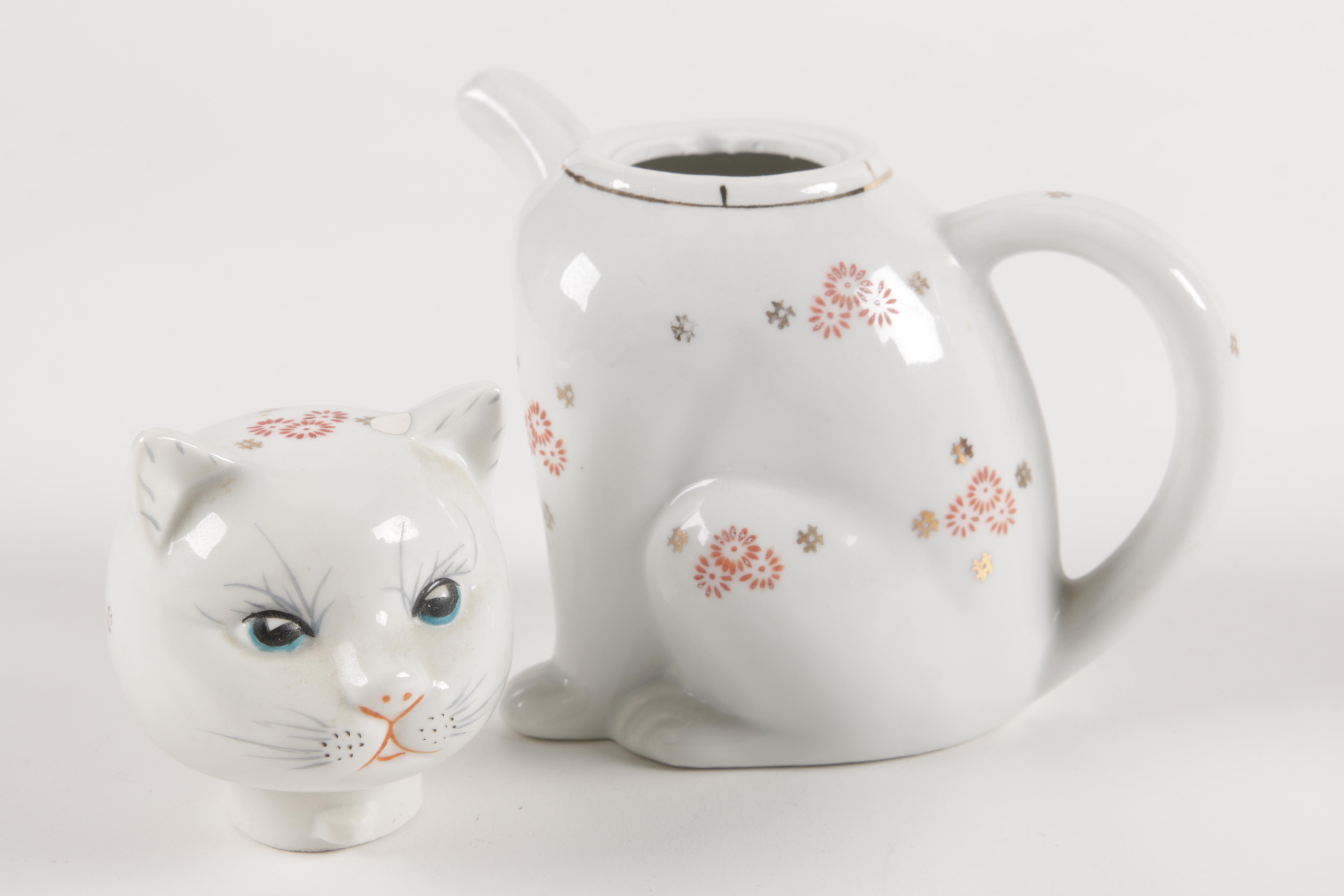 Cat Figurines and Teapot Including Herend