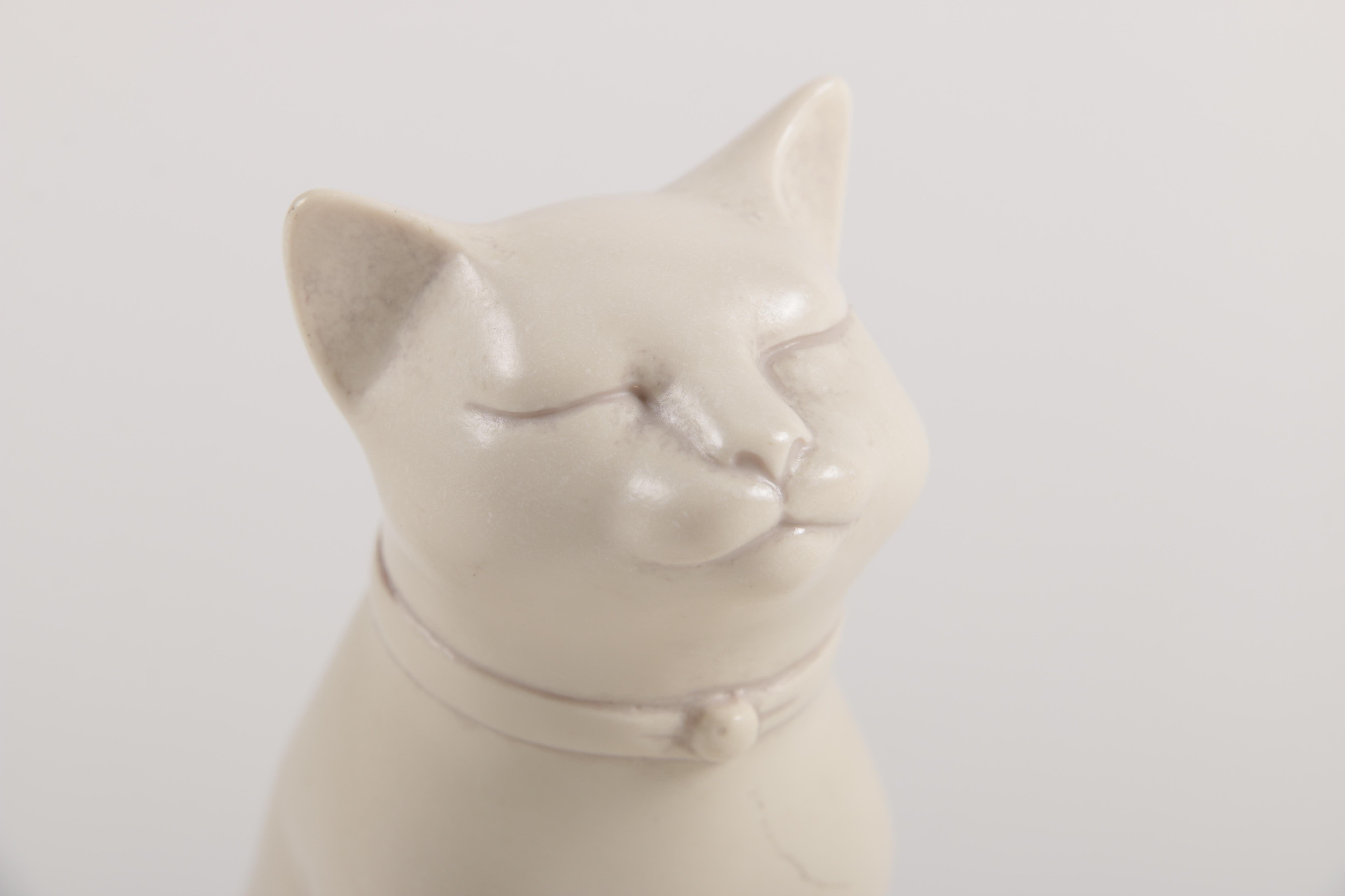 Cat Figurines and Teapot Including Herend