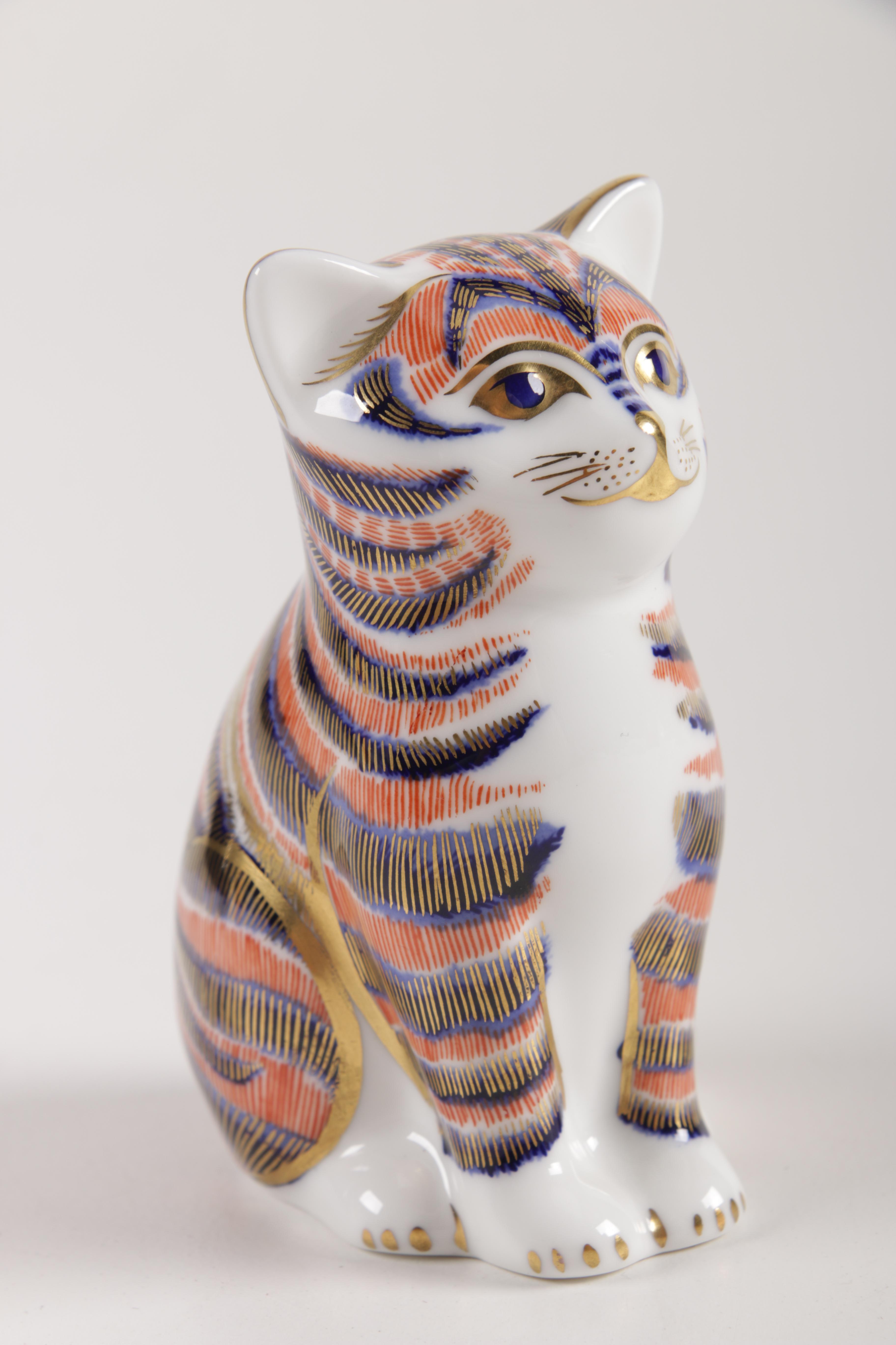 Cat Figurines and Teapot Including Herend