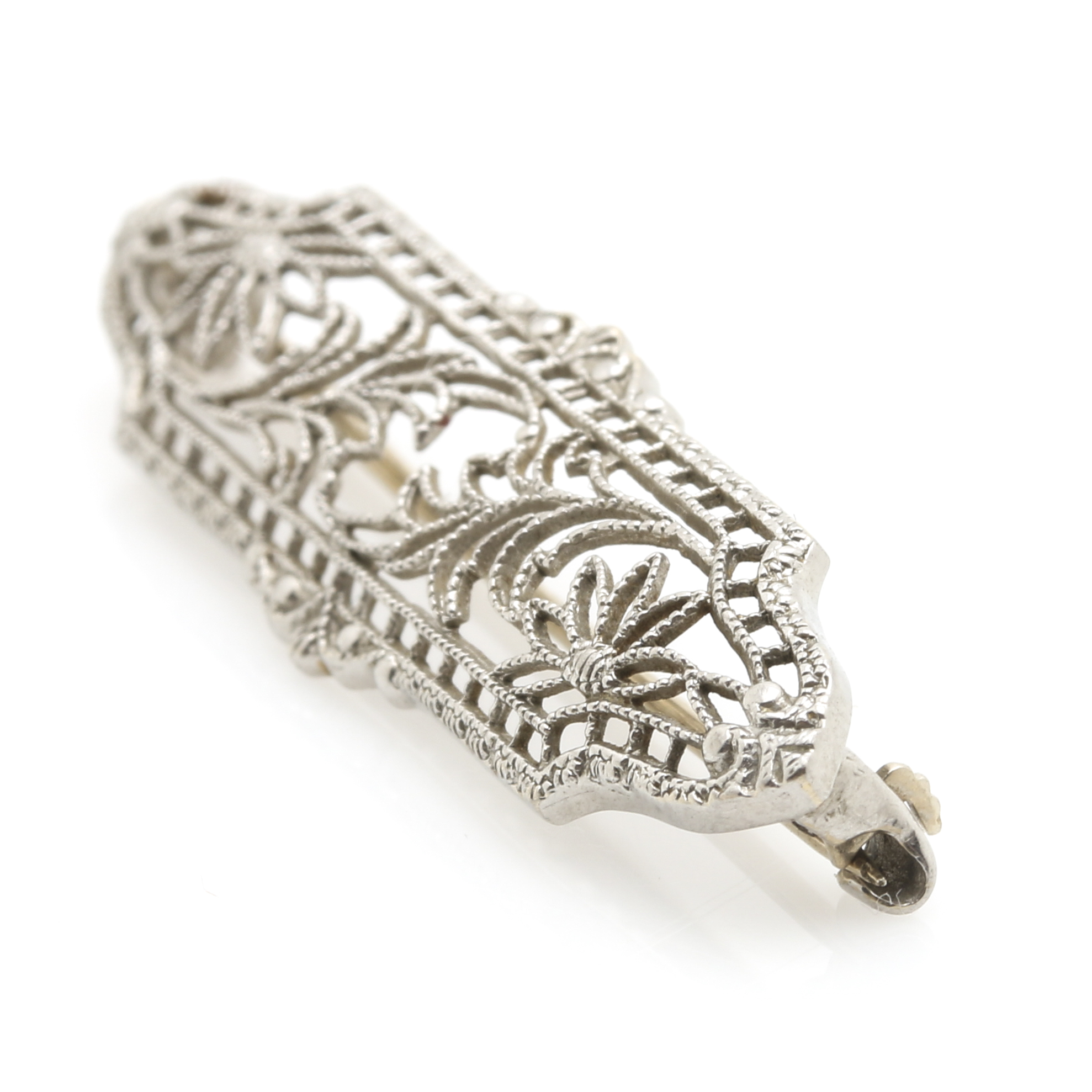Late Edwardian Platinum and 14K White Gold Brooch