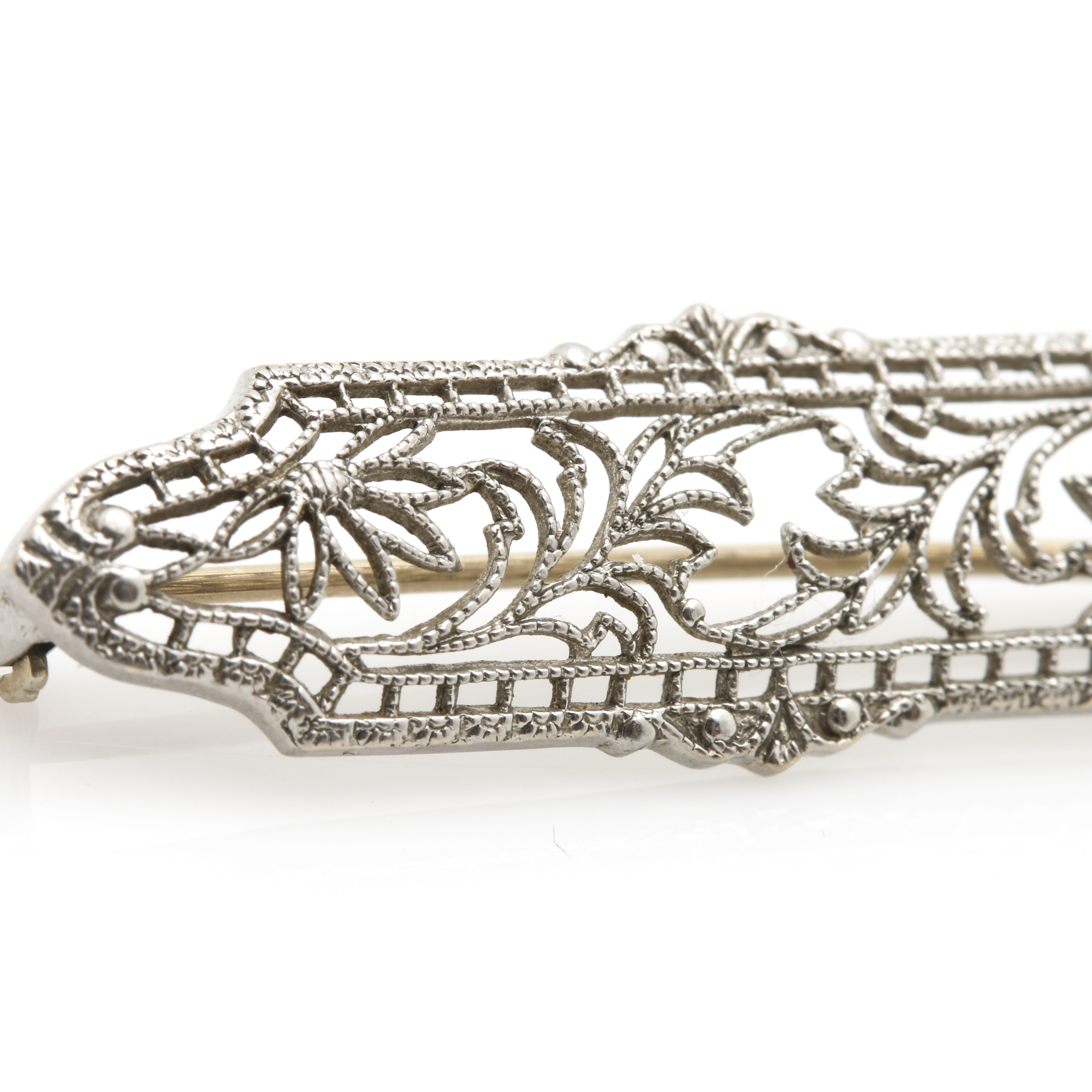 Late Edwardian Platinum and 14K White Gold Brooch