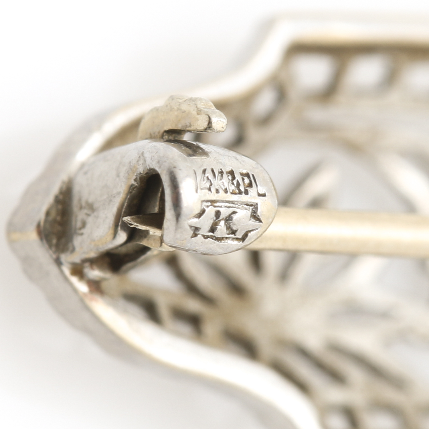 Late Edwardian Platinum and 14K White Gold Brooch