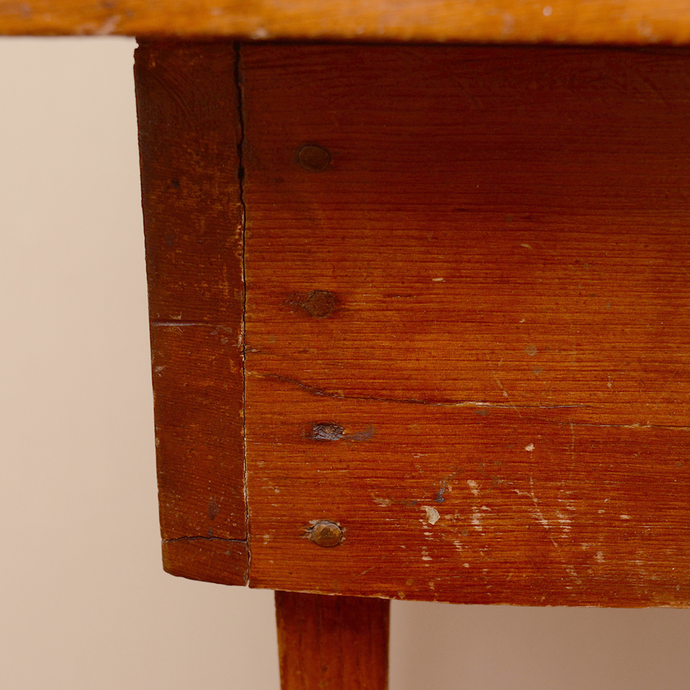 Antique Shaker Style Accent Table