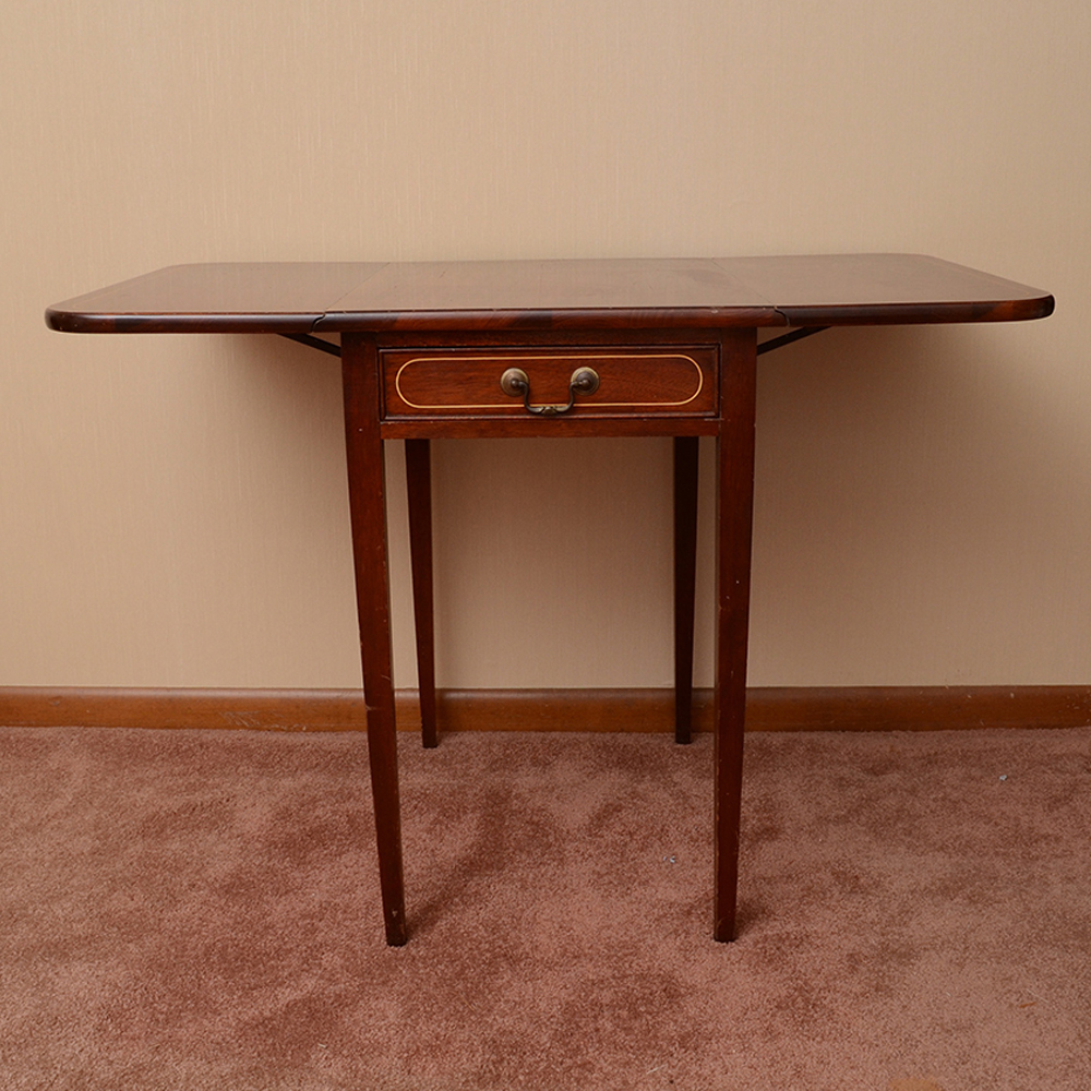 Hepplewhite Style Mahogany Drop Leaf Table By Brandt