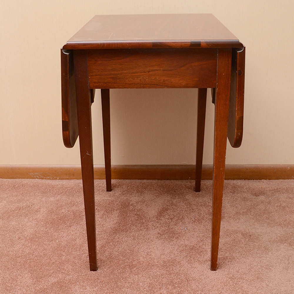 Hepplewhite Style Mahogany Drop Leaf Table By Brandt