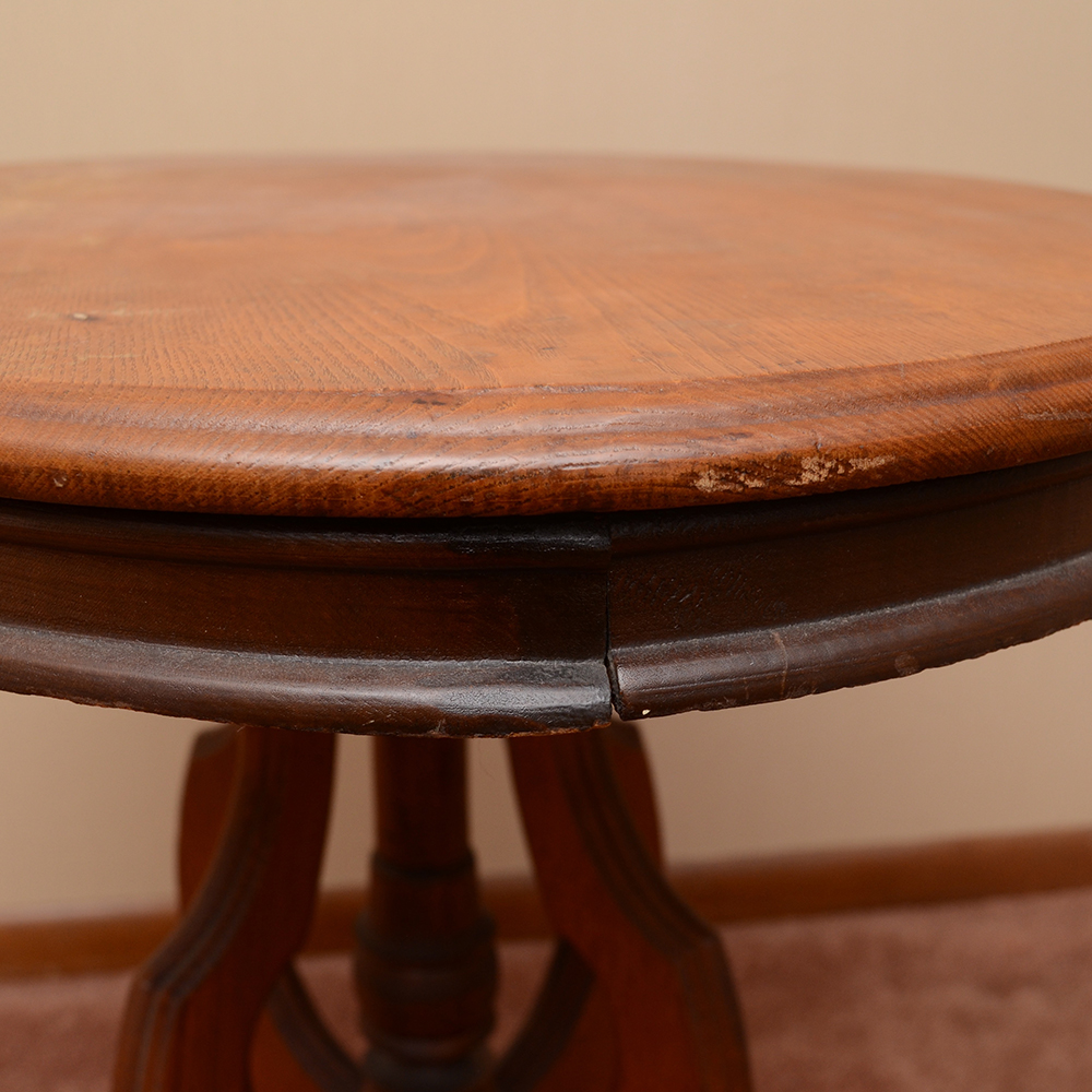 Oak Accent Table With Scalloped Panel Base