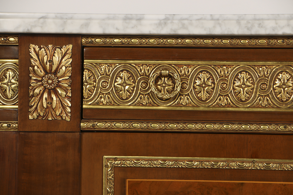 20th-Century Louis XVI Style Credenza with Satinwood Inlay Veneer