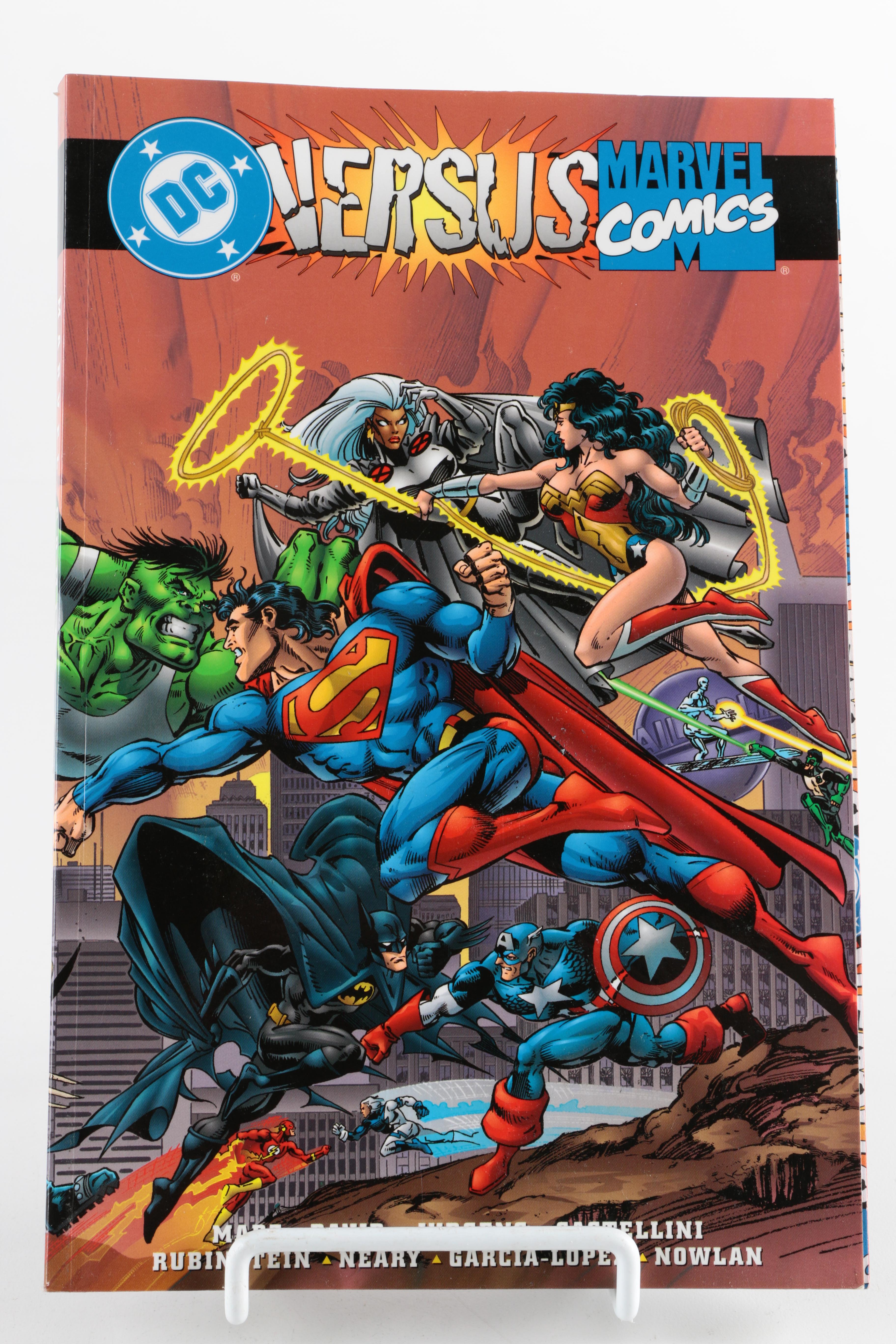 Comic Books Including "Marvel Super-Heroes Secret Wars" #8 With Introduction of Venom