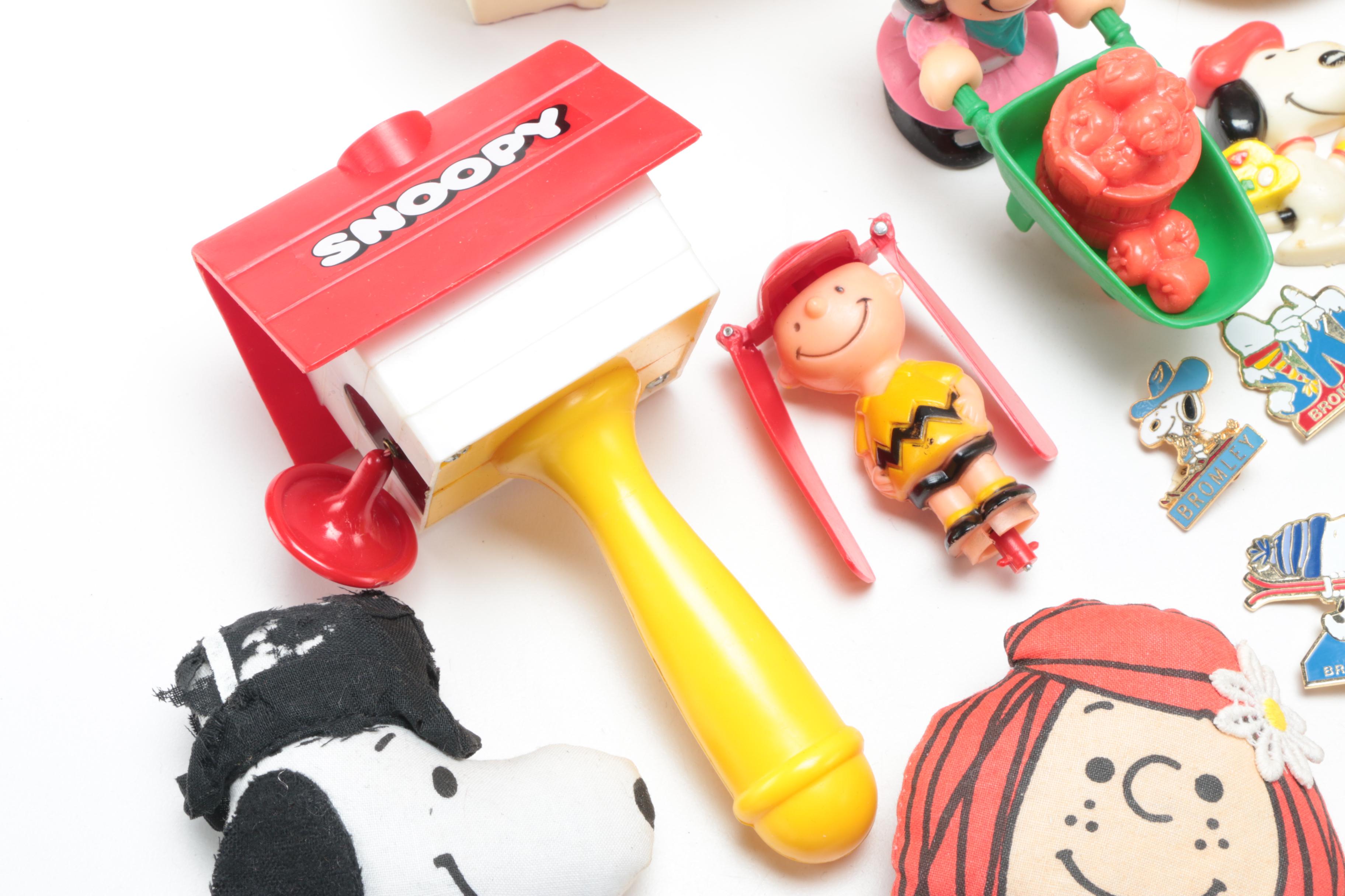 Vintage "Snoopy" and "Peanuts" Collectibles