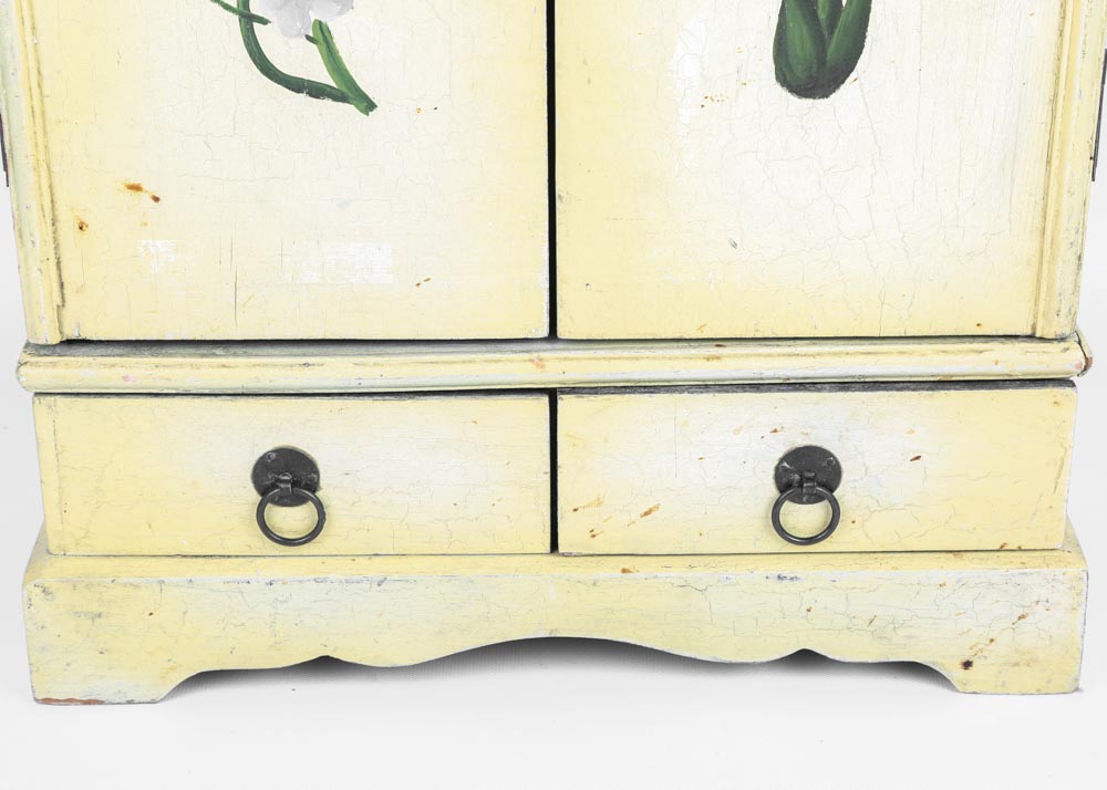 International Bazaar Petite Armorie