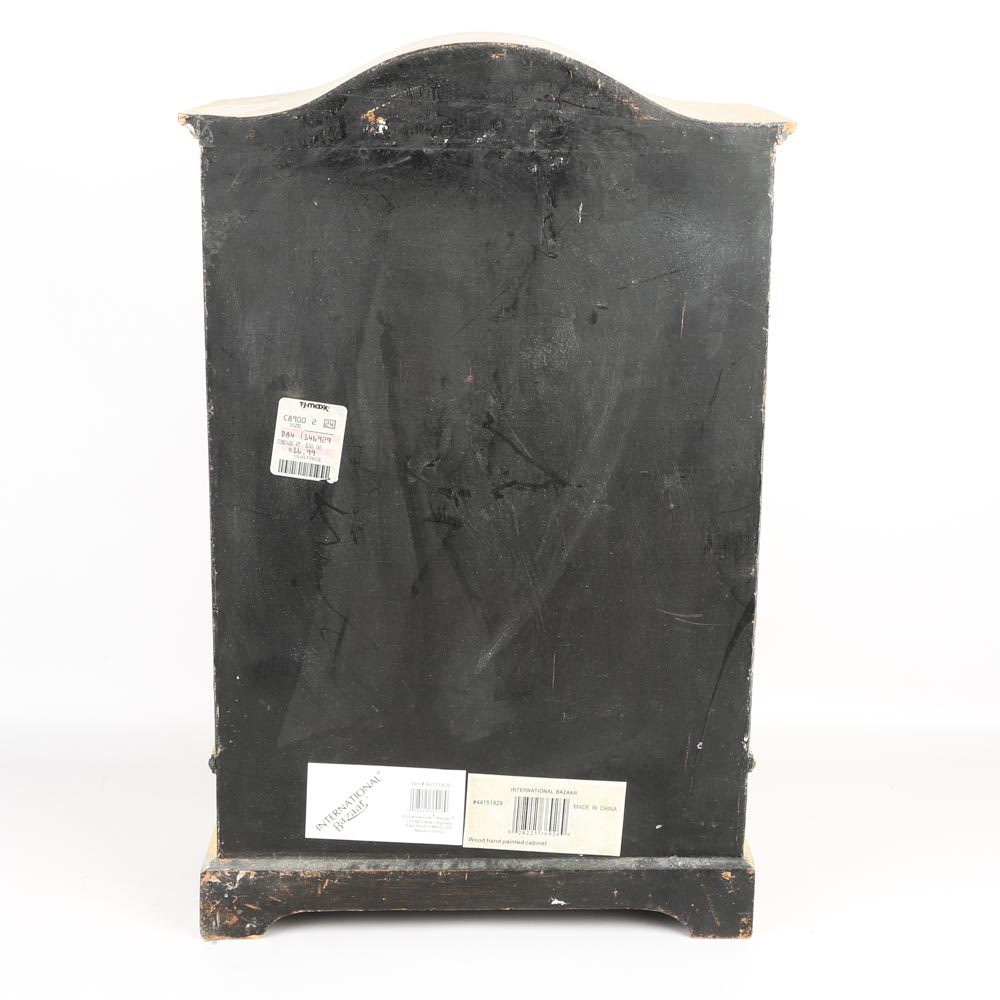 International Bazaar Petite Armorie