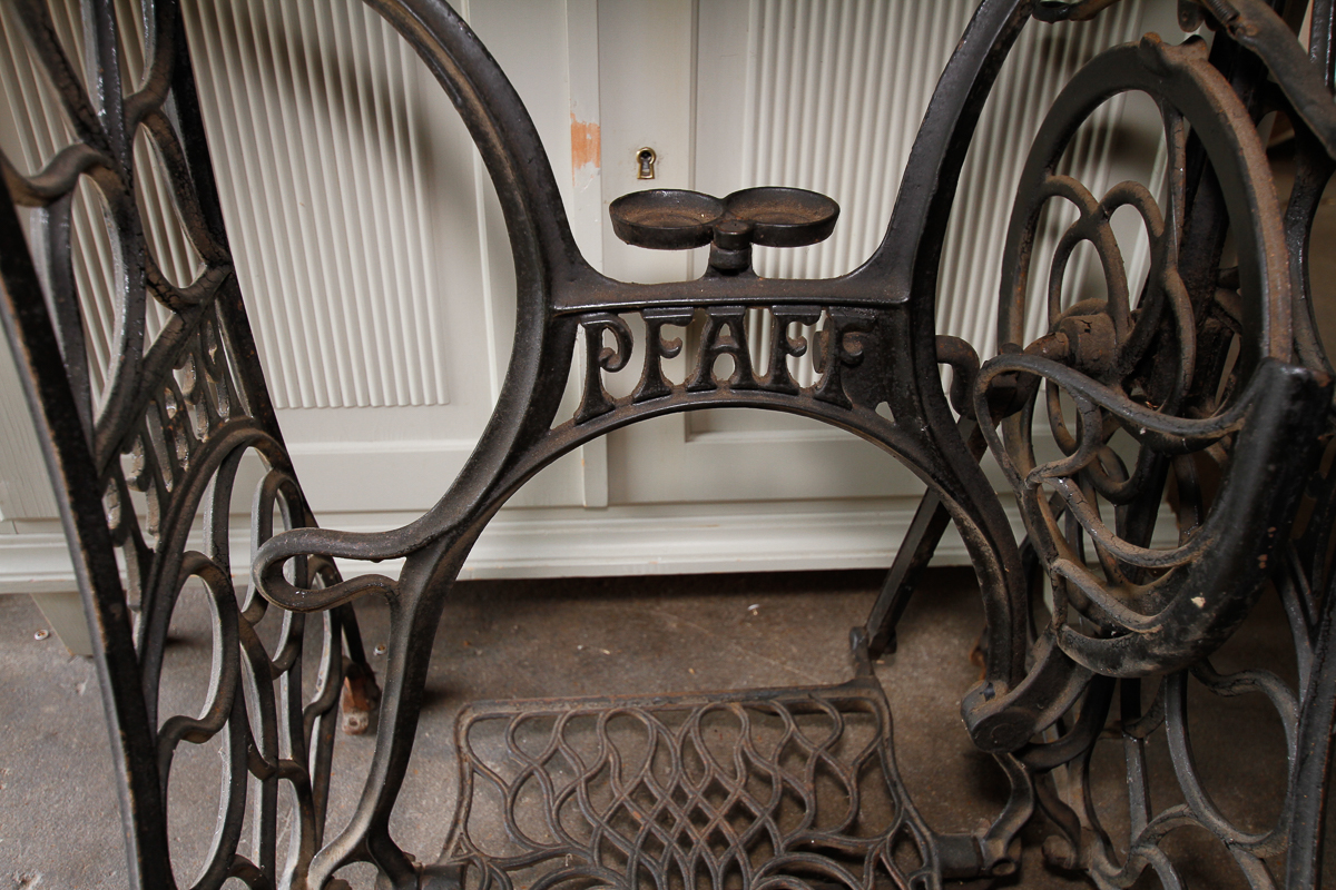 Pfaff Vintage Sewing Machine and Cover