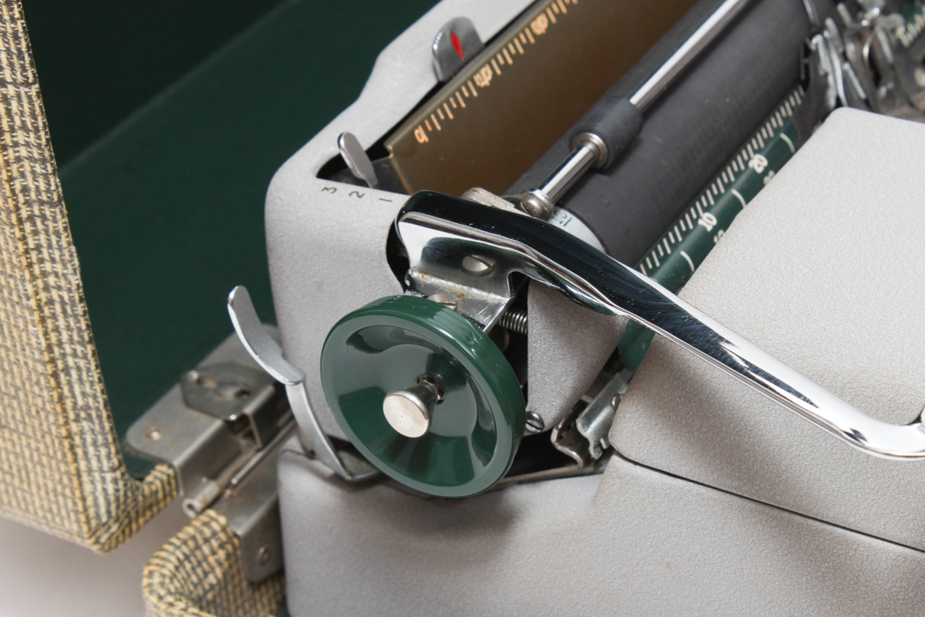 Smith Corona Clipper Portable Typewriter