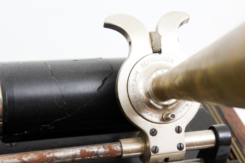 Antique 1897 Columbia Phonograph Co. Gramophone