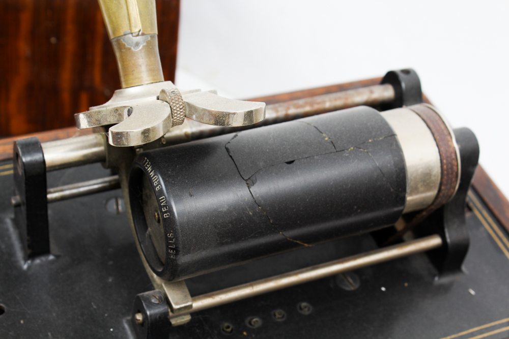 Antique 1897 Columbia Phonograph Co. Gramophone