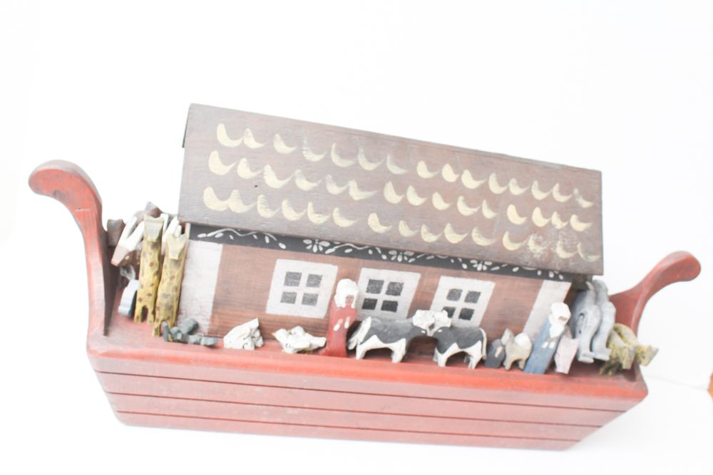 Jerry and Gail Griffith Signed Hand-Crafted Noah's Ark