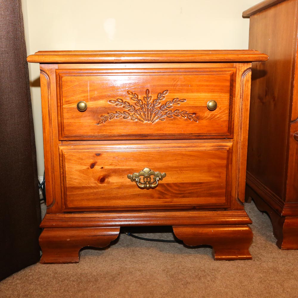 Webb Furniture Nightstand
