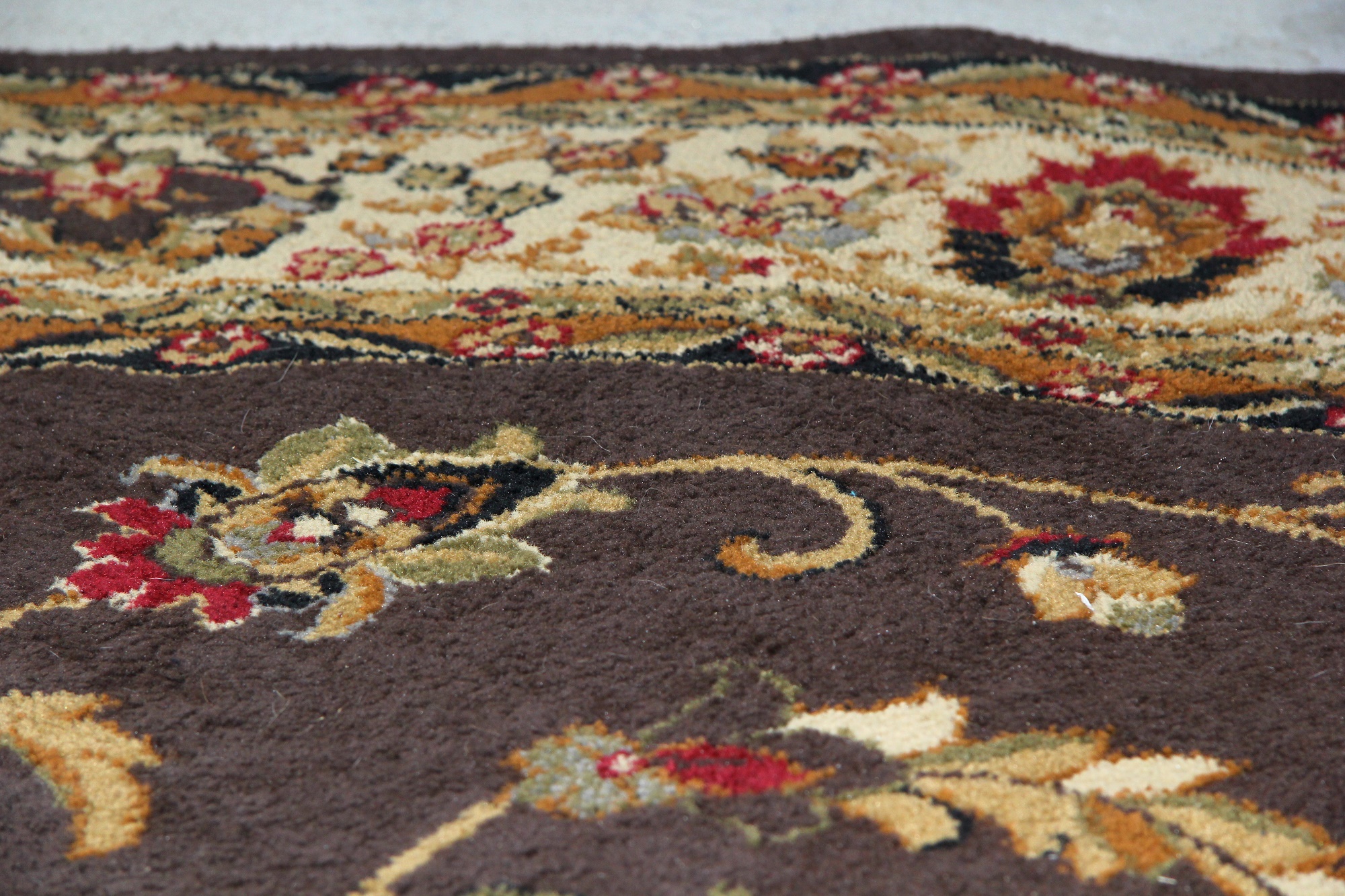 Power Loomed Turkish "Oriental" Round Area Rug