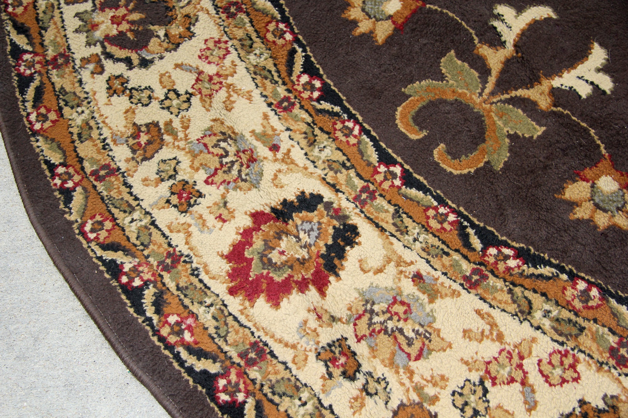 Power Loomed Turkish "Oriental" Round Area Rug