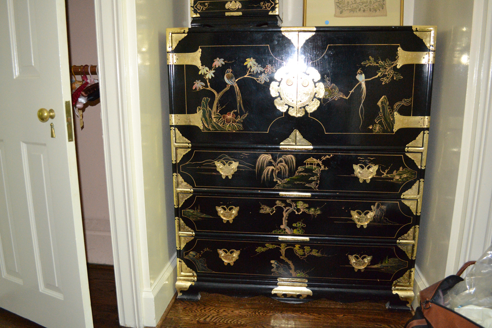 Chinoiserie Chest of Drawers