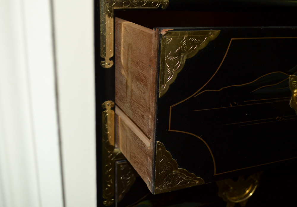 Chinoiserie Chest of Drawers