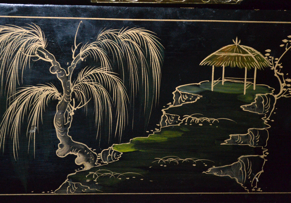 Chinoiserie Chest of Drawers