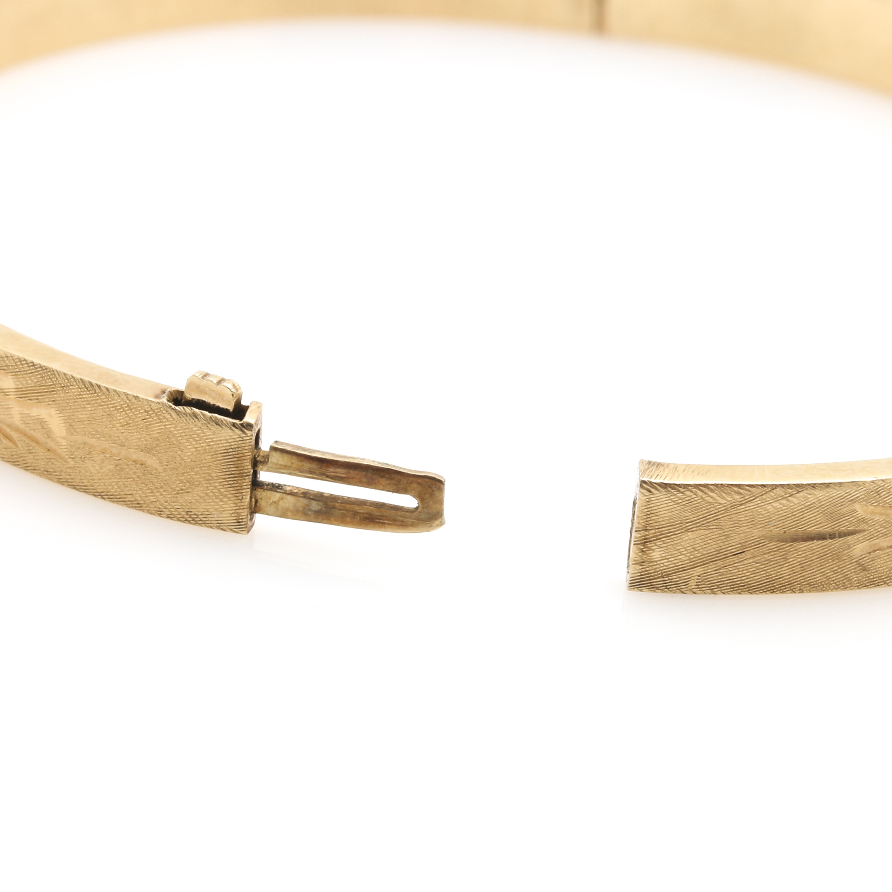 14K Yellow Gold Engraved Hinge Bangle