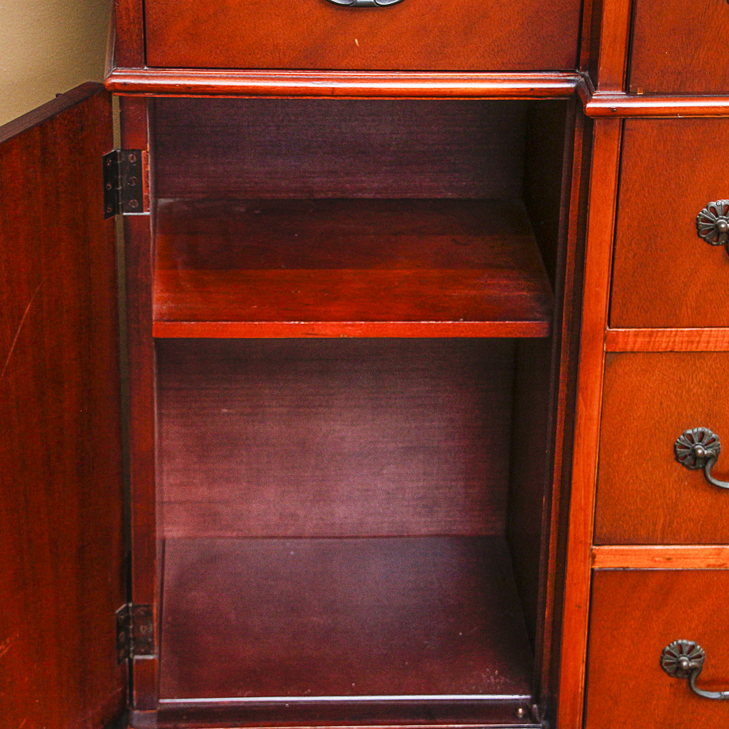 Vintage Mahogany China Cabinet with Bubble Glass Doors