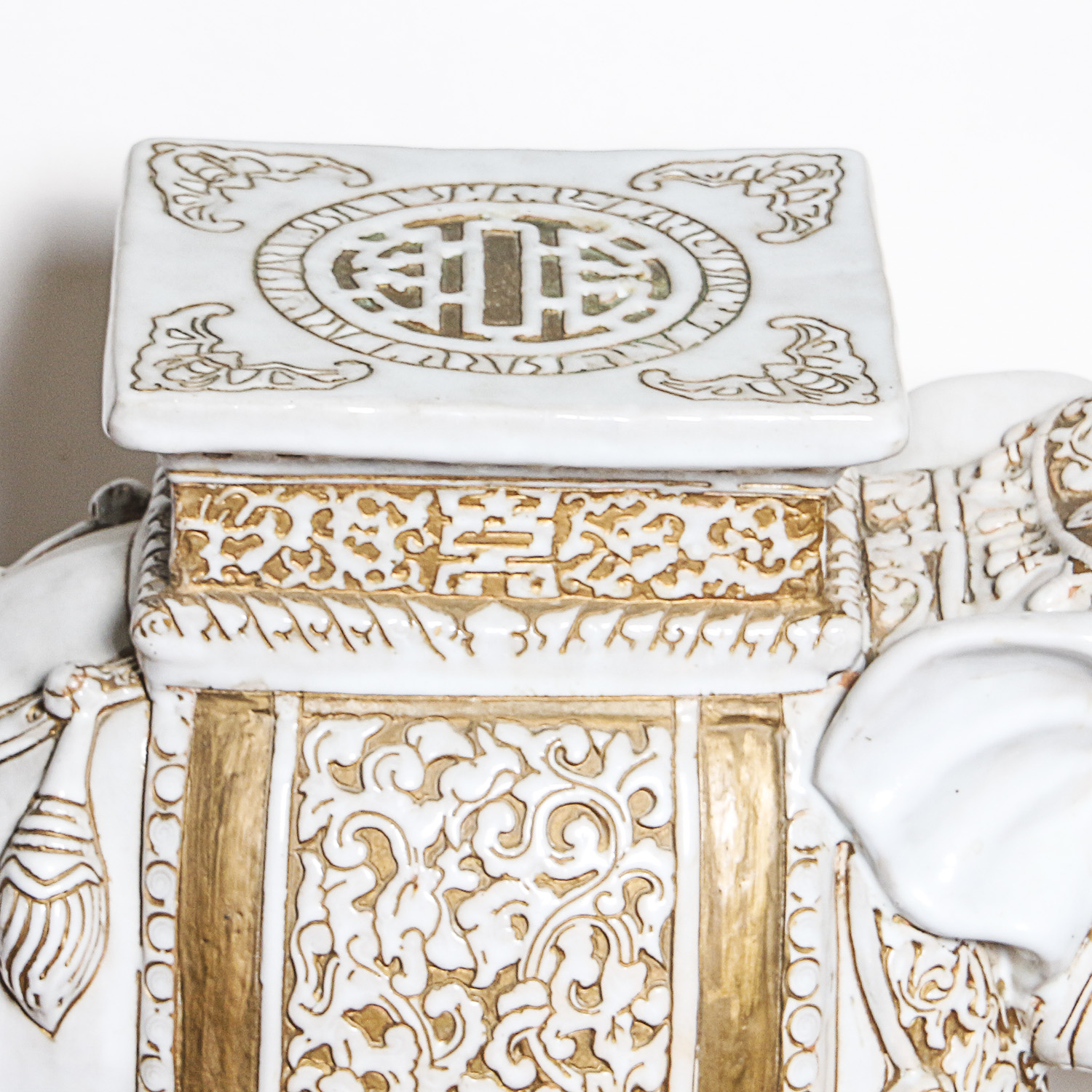 White and Gold-Tone Ceramic Elephant Plant Stand