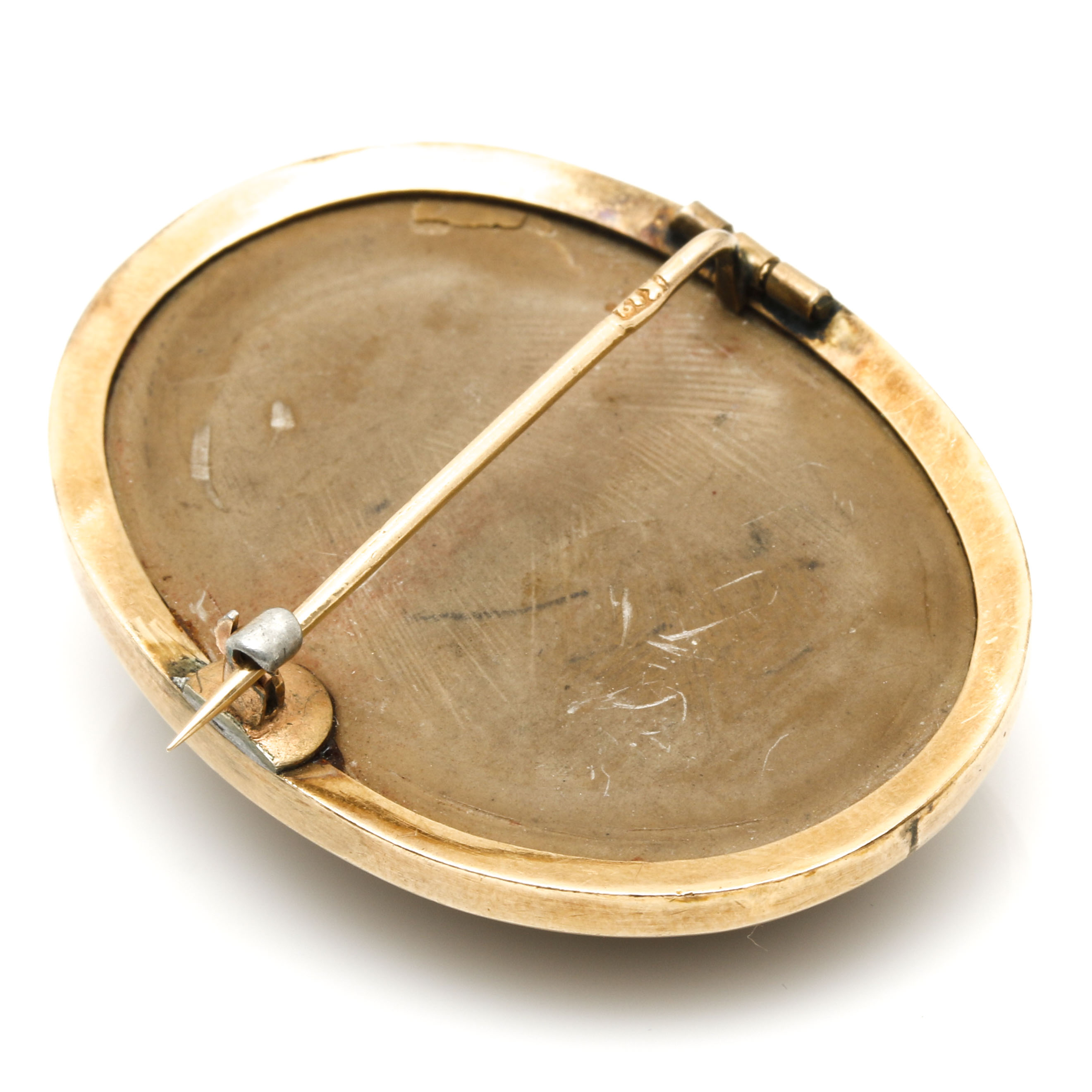 10K Yellow Gold Lava Stone Cameo Brooch