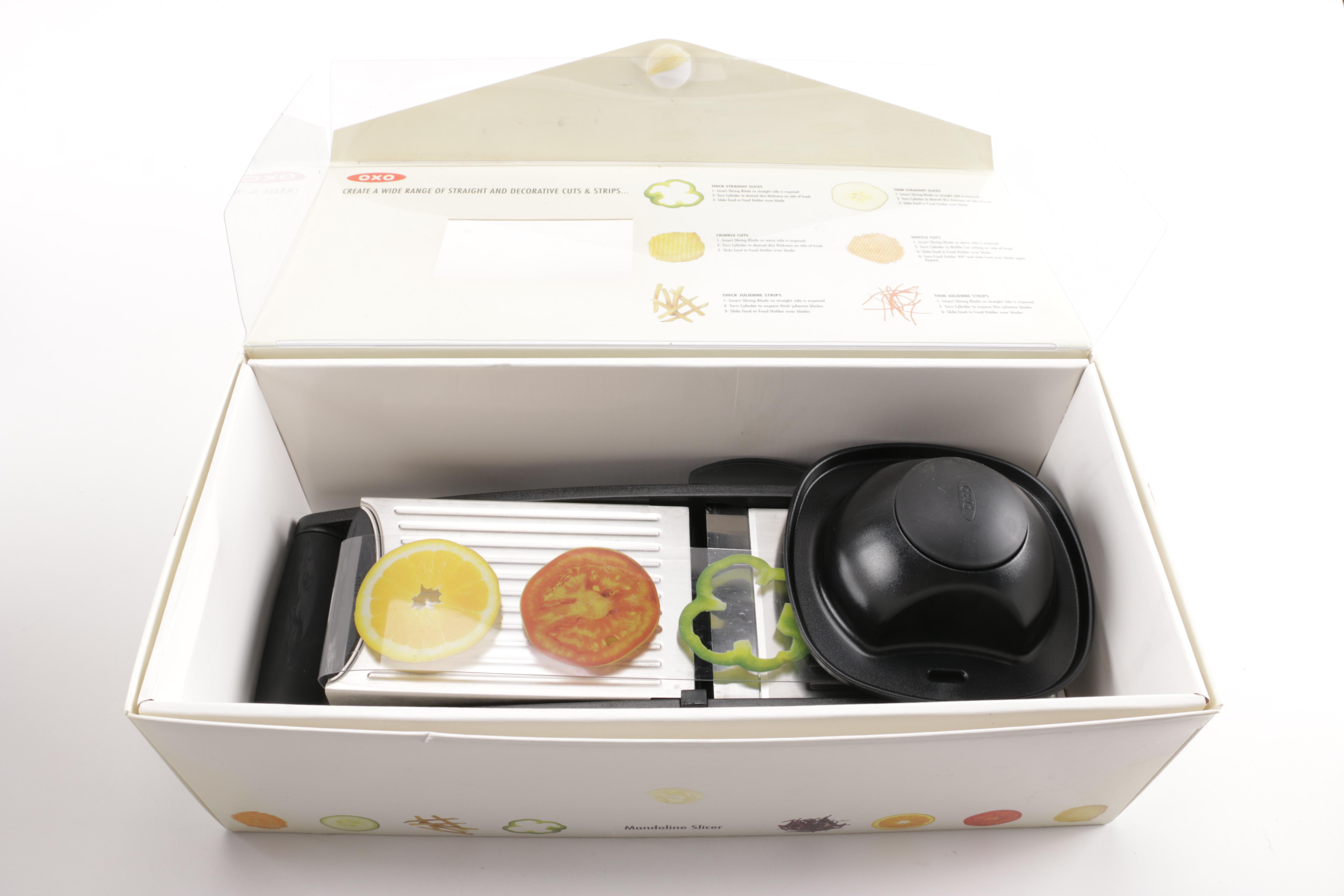 Grouping of Slow Cookers and Appliances