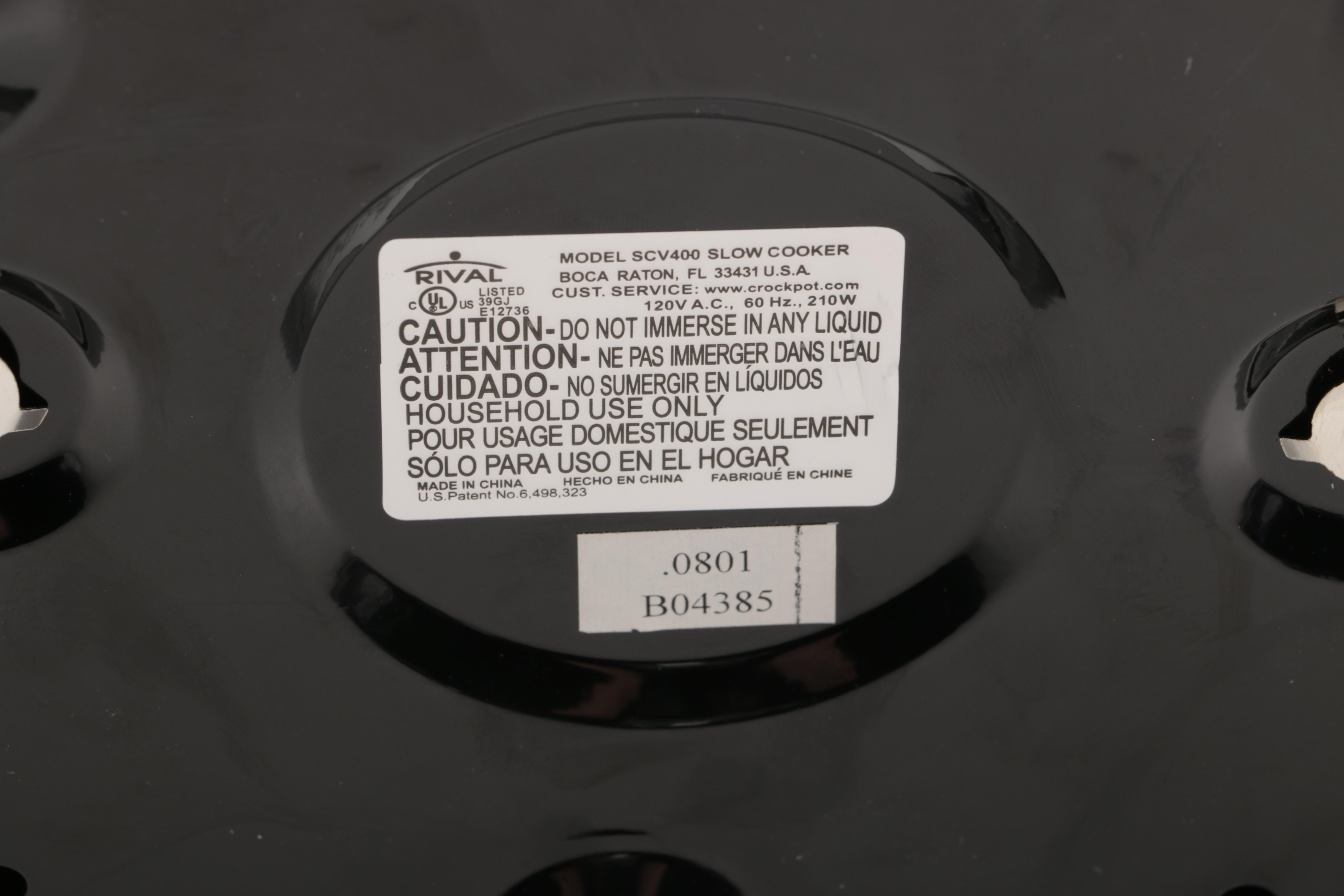 Grouping of Slow Cookers and Appliances