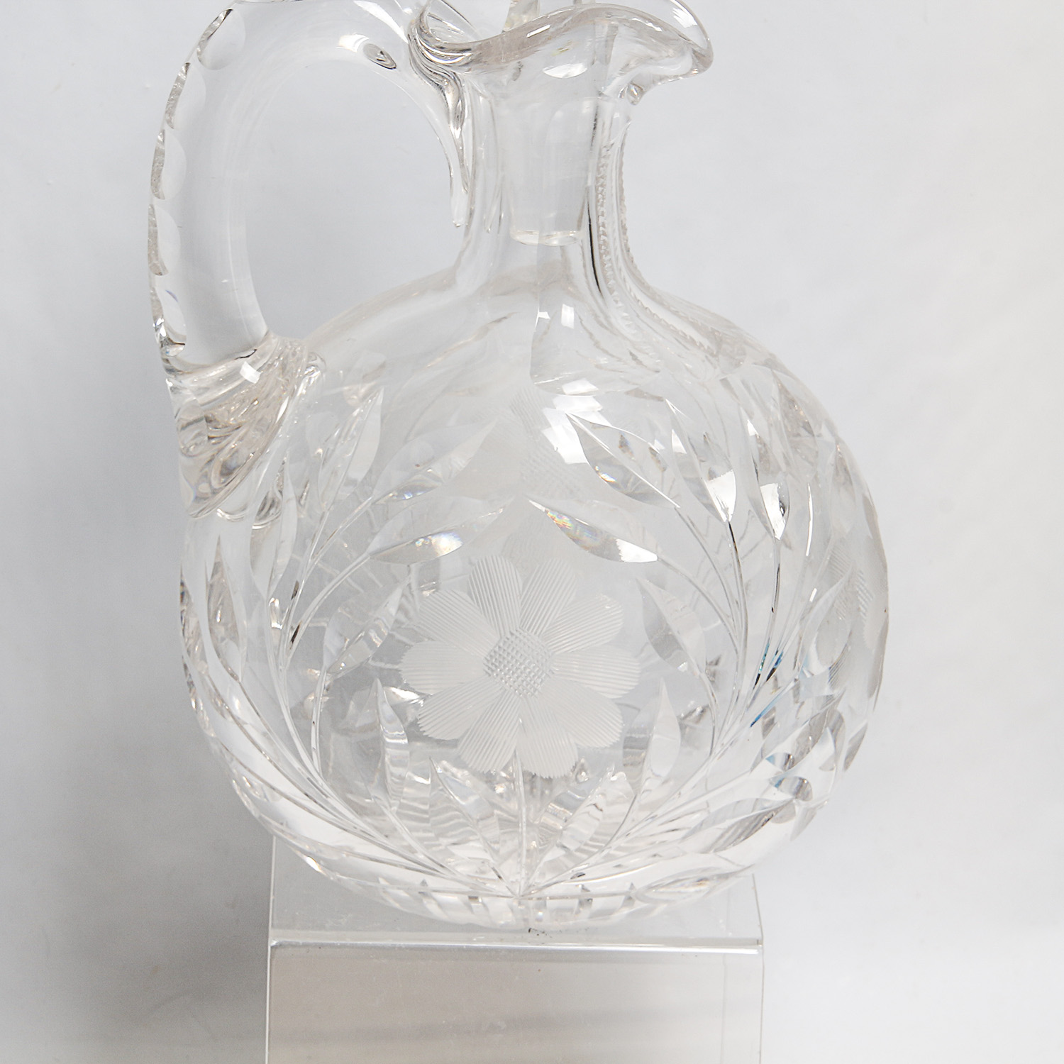 Collection of Vintage Housewares Featuring Fiestaware