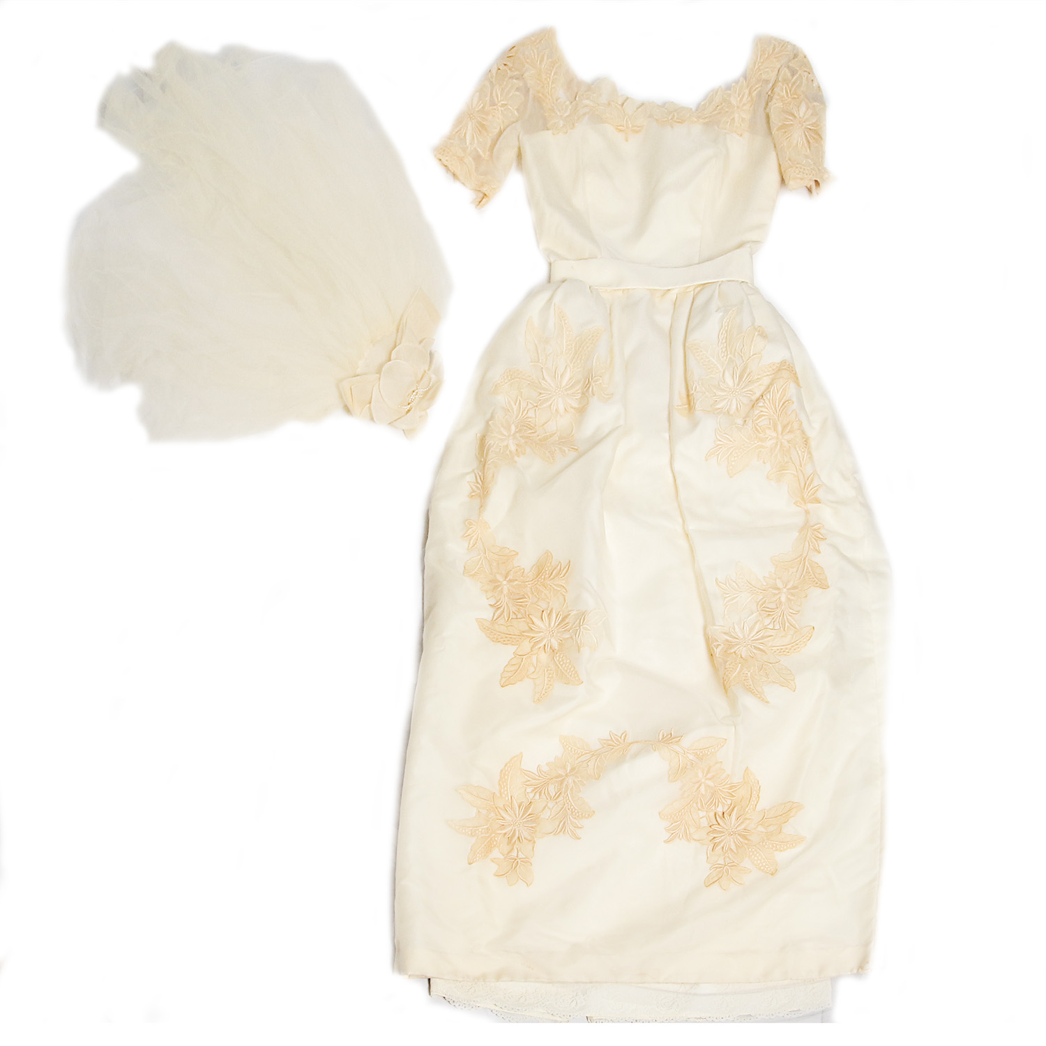 Vintage Wedding Dress and Veil