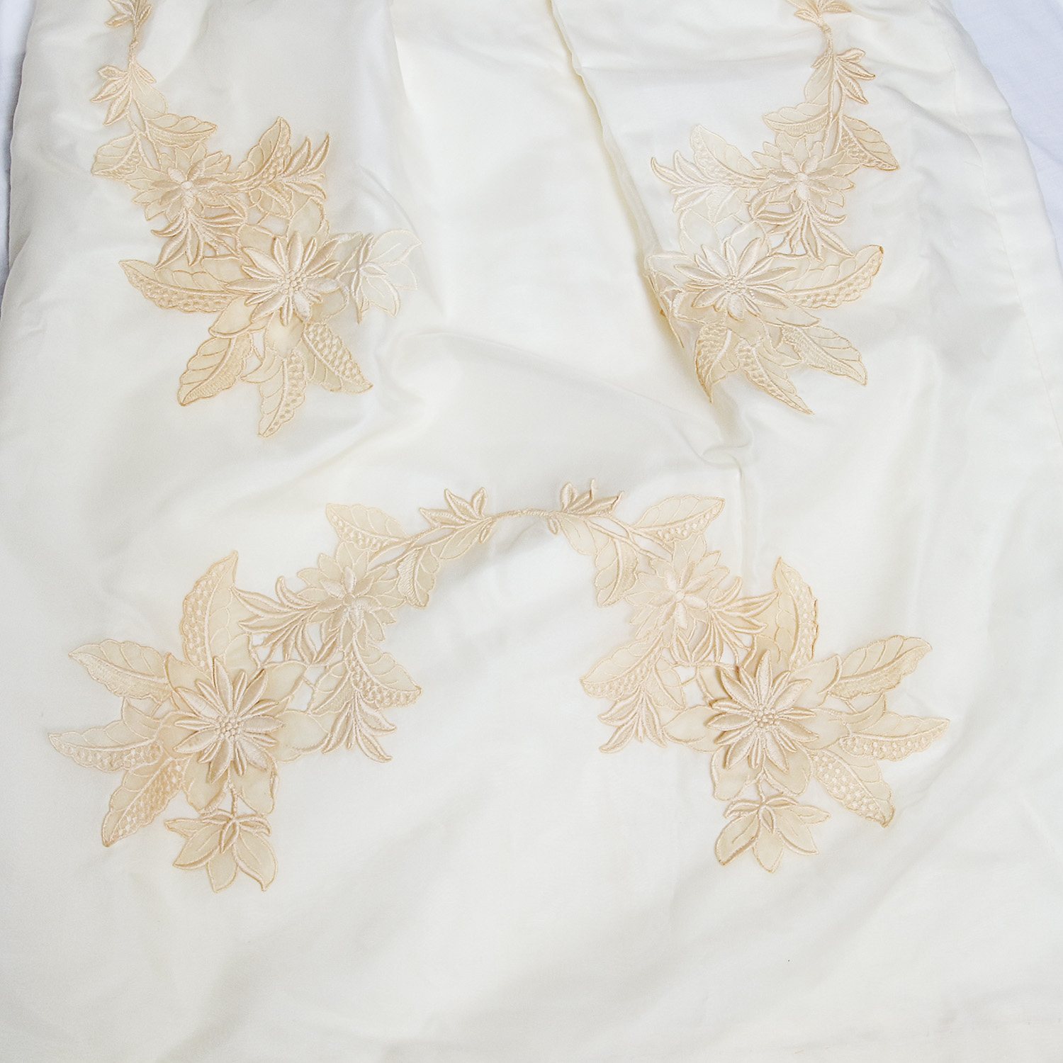 Vintage Wedding Dress and Veil